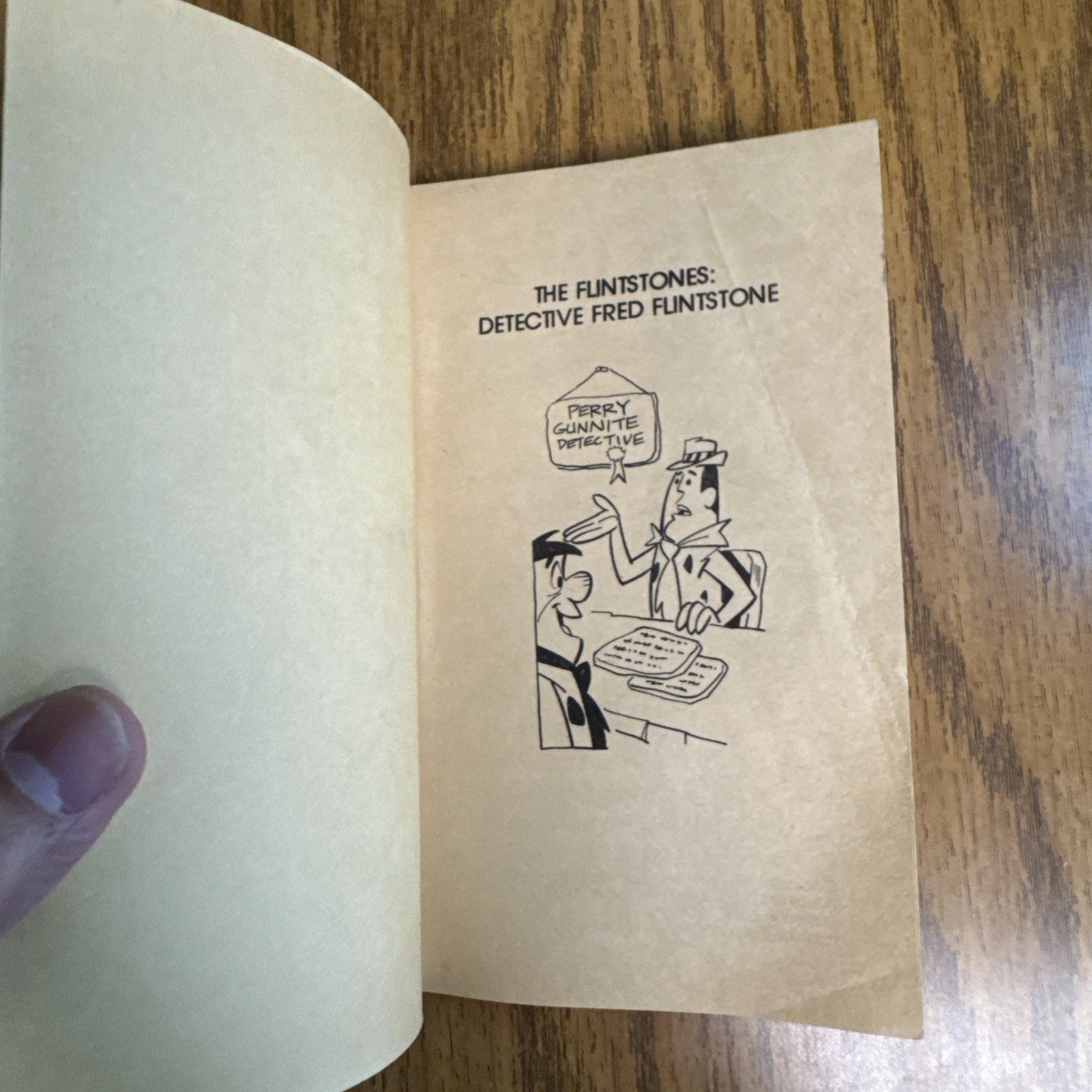 1978 HAHA BARBERA&rsquo;S THE FLINTSTONES « DETECTIVE FRED FLINTSTONE » BOOK – UNREAD