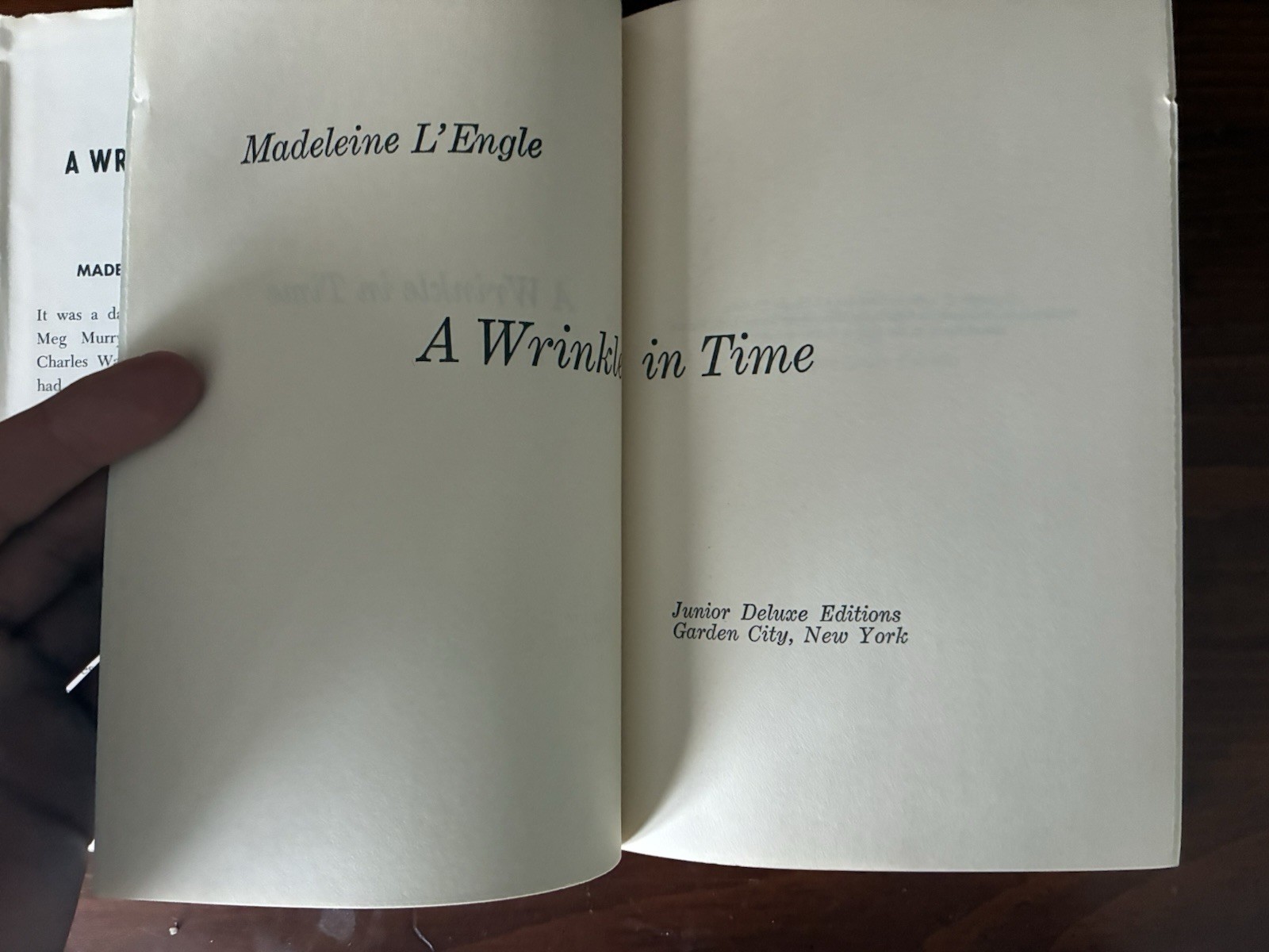 A Wrinkle in Time By Madeleine L&rsquo;engle Hardcover Book 1962 Book Club 1st Edition