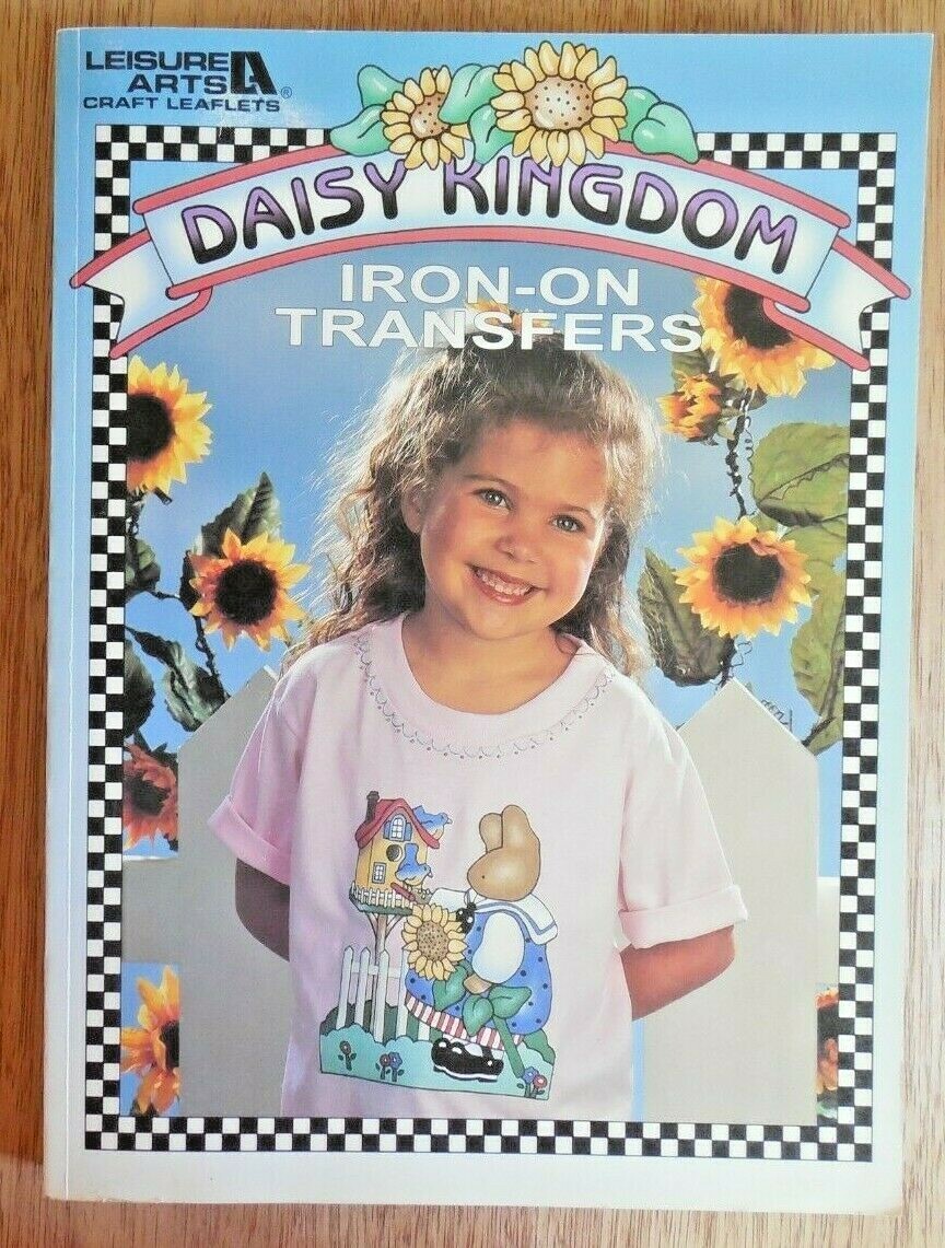 NEW! Leisure Arts « Daisy Kingdom » Book of Iron-On Transfers: Holidays*Bears*More