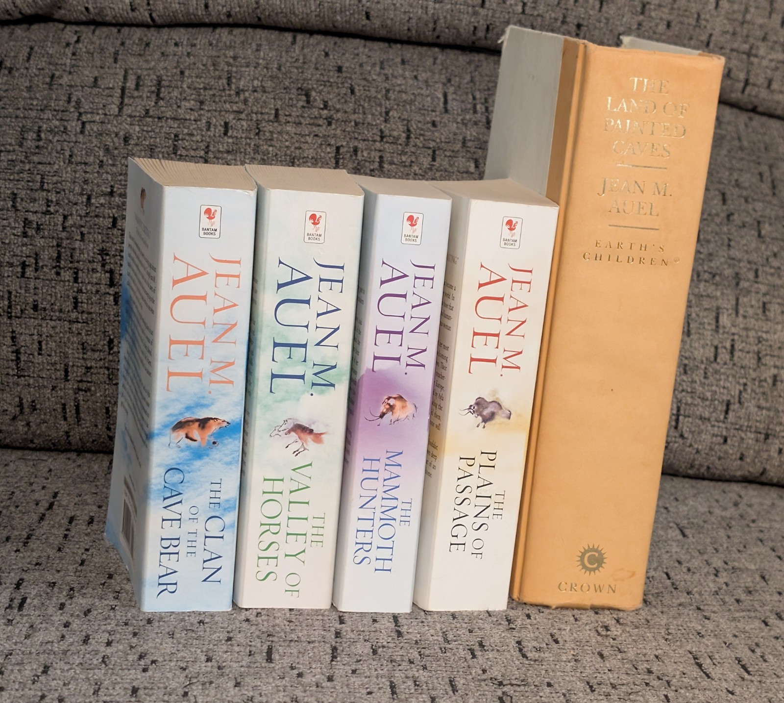 Jean M Auel Earth&rsquo;s Children 5 Book Set Cave Bear Horses Mammoth Plains Painted