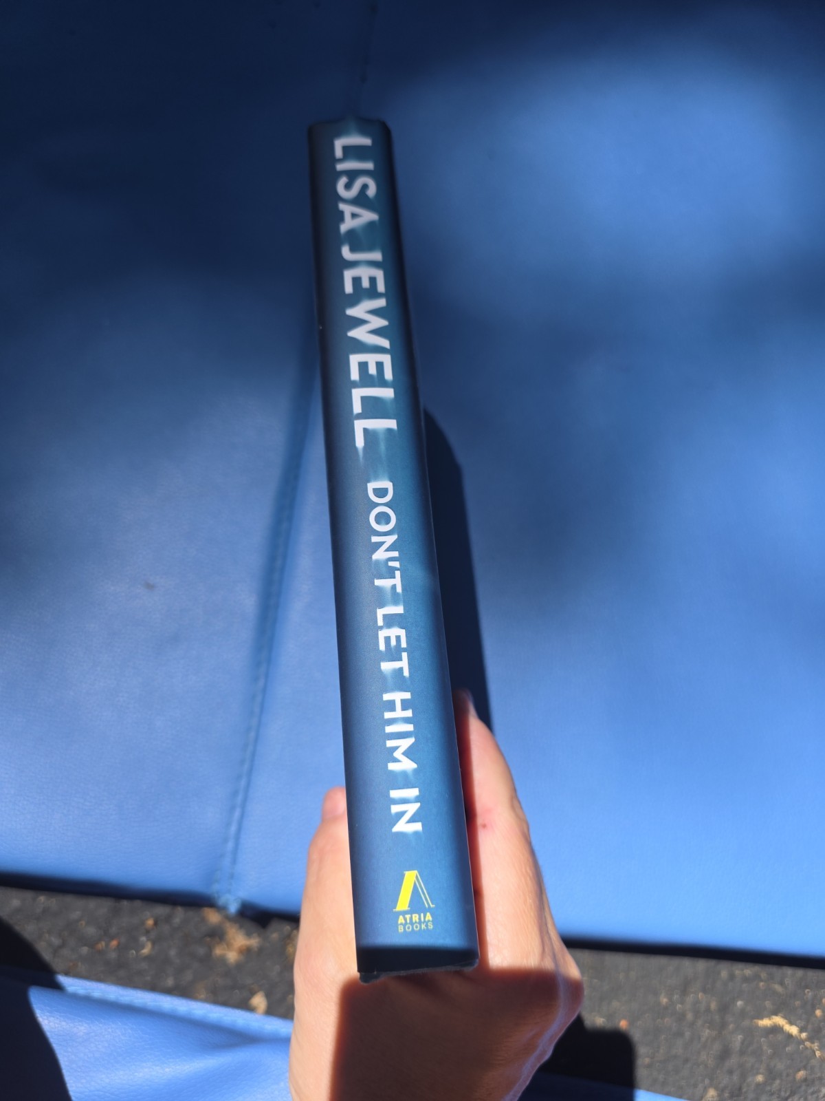 Don&rsquo;t Let Him In : A Novel by Lisa Jewell (2025, Hardcover) 1st Edition NEW