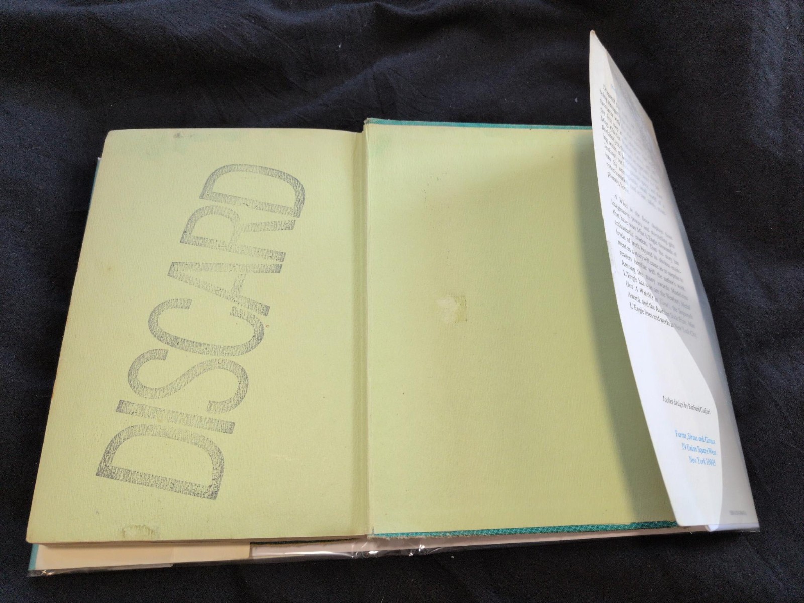 A Wind In The Door Madeleine L&rsquo;engle First Edition First Printing