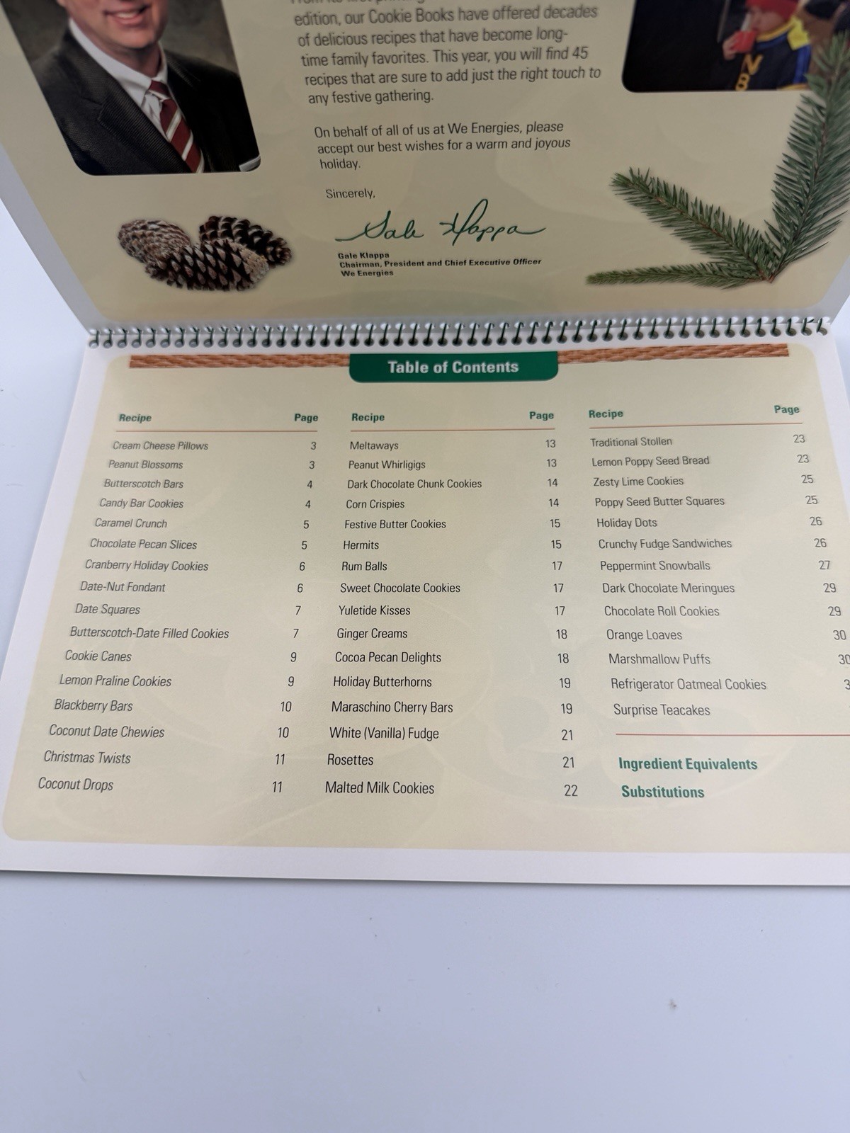 Lot of4 Wisconsin Electric WE Energies Christmas Cookie Cookbooks 2009-2013