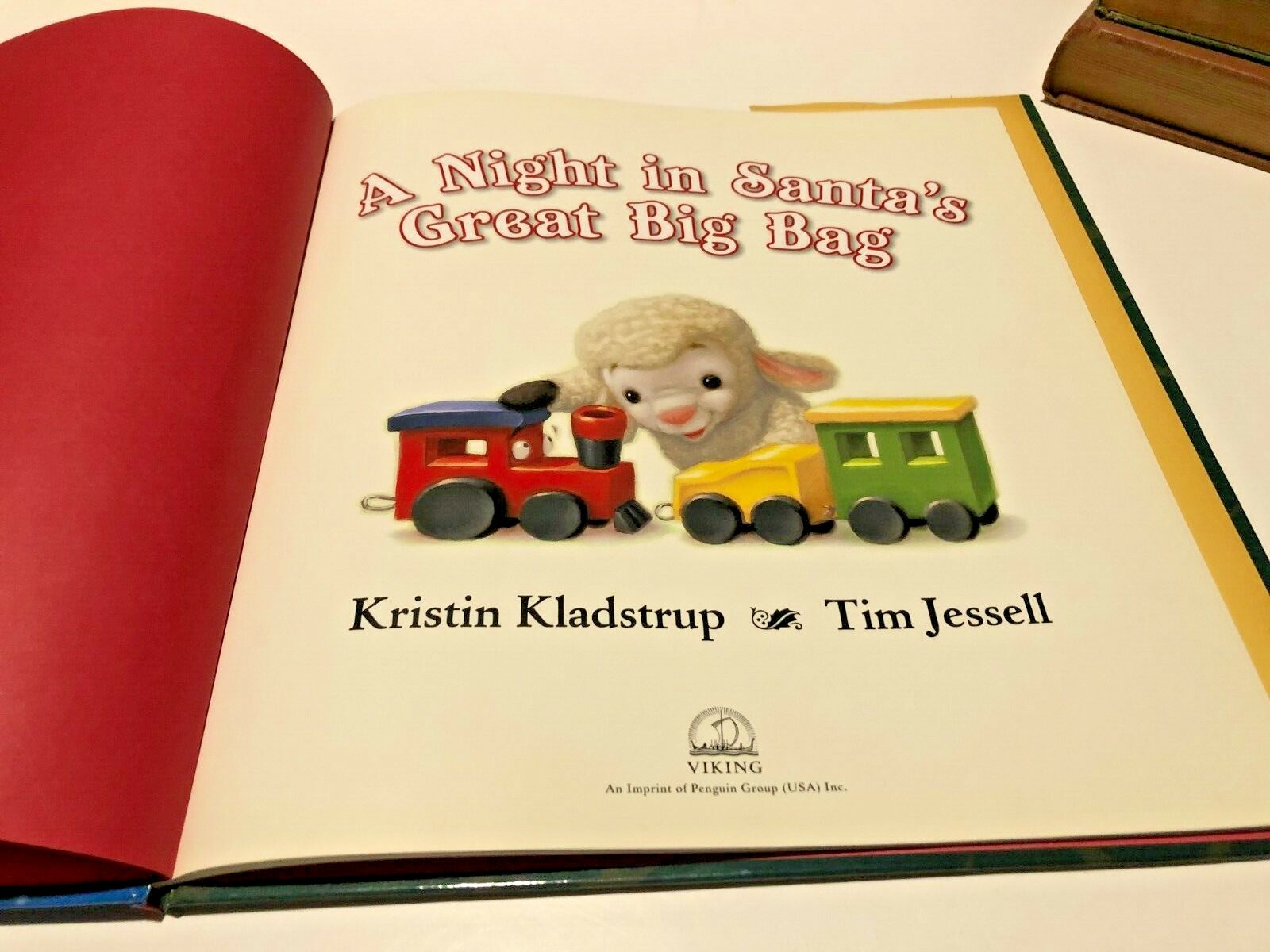 A Night in Santa&rsquo;s Great Big Bag – Hardcover By Kladstrup, Kristin – VERY GOOD