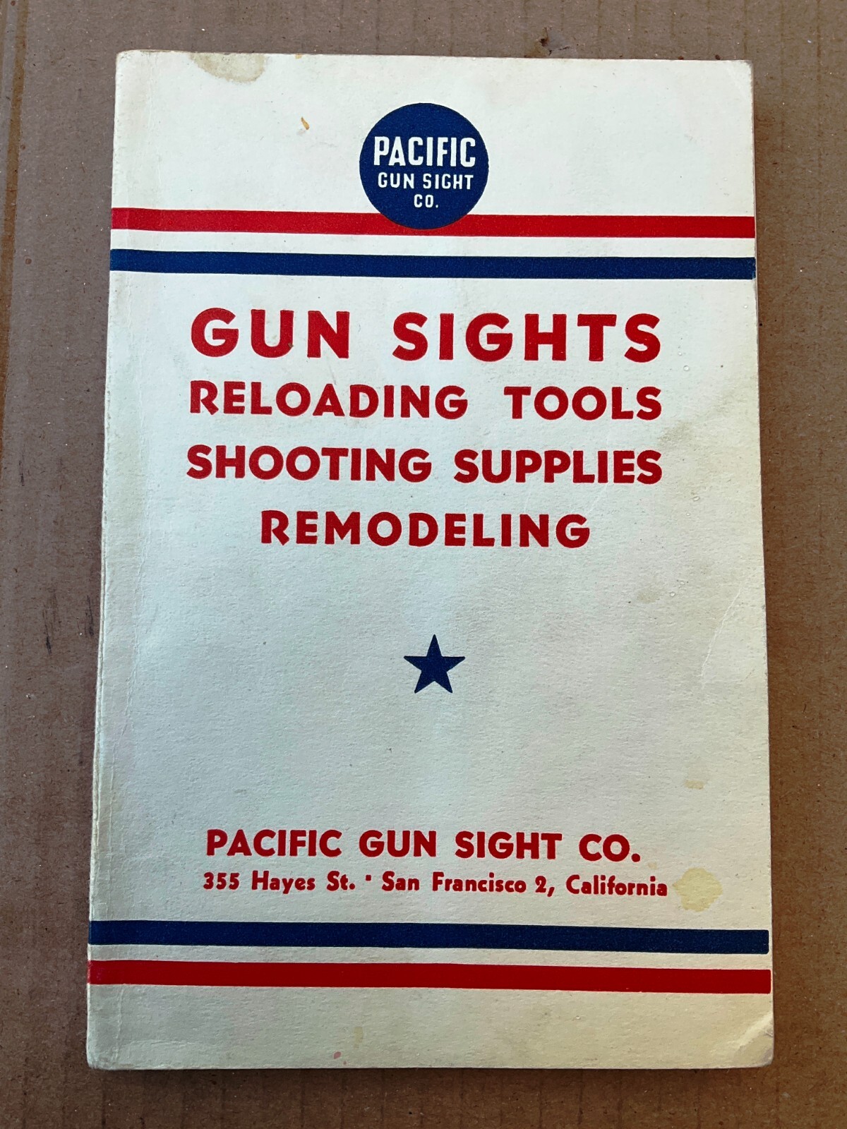 Vintage Original 1944 Pacific Reloading & Gun Sights Book 7 3/4&Prime; X 5&Prime; 134 Pages