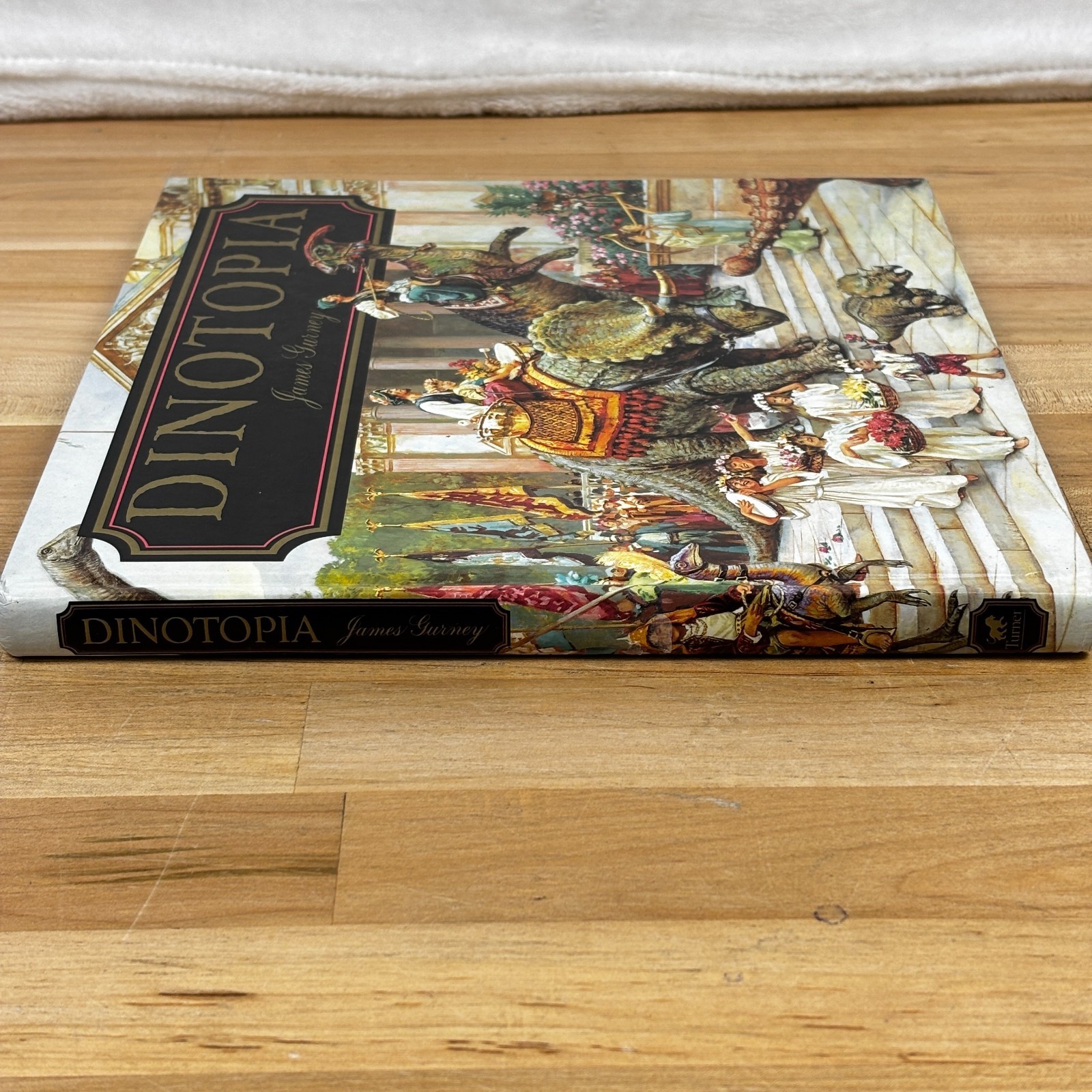 Dinotopia James Gurney First Edition Hardcover 1992 Coffee Table Picture Book