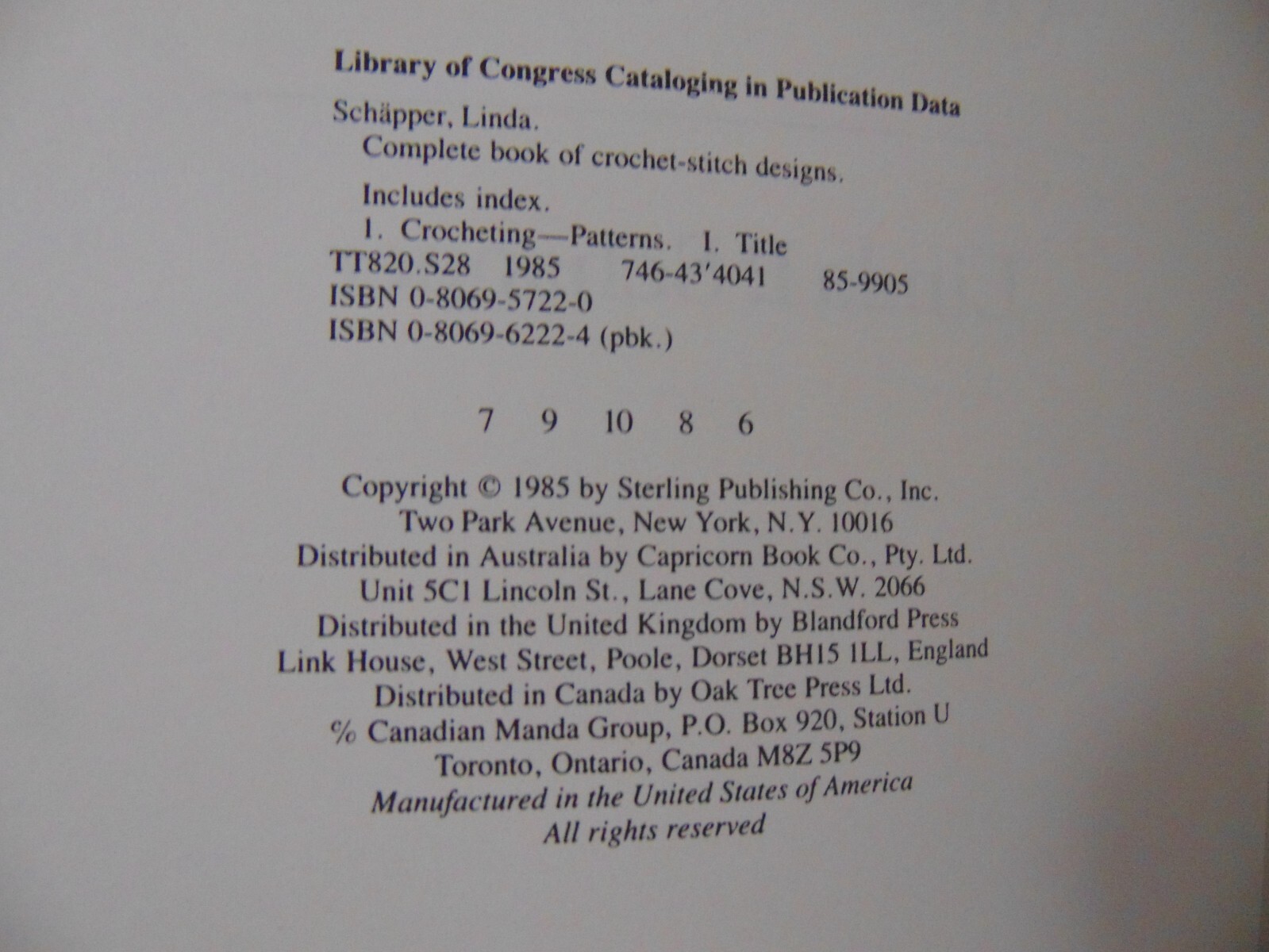 Vintage Complete Book of Crochet-Stitch Designs by Linda Schapper 1985