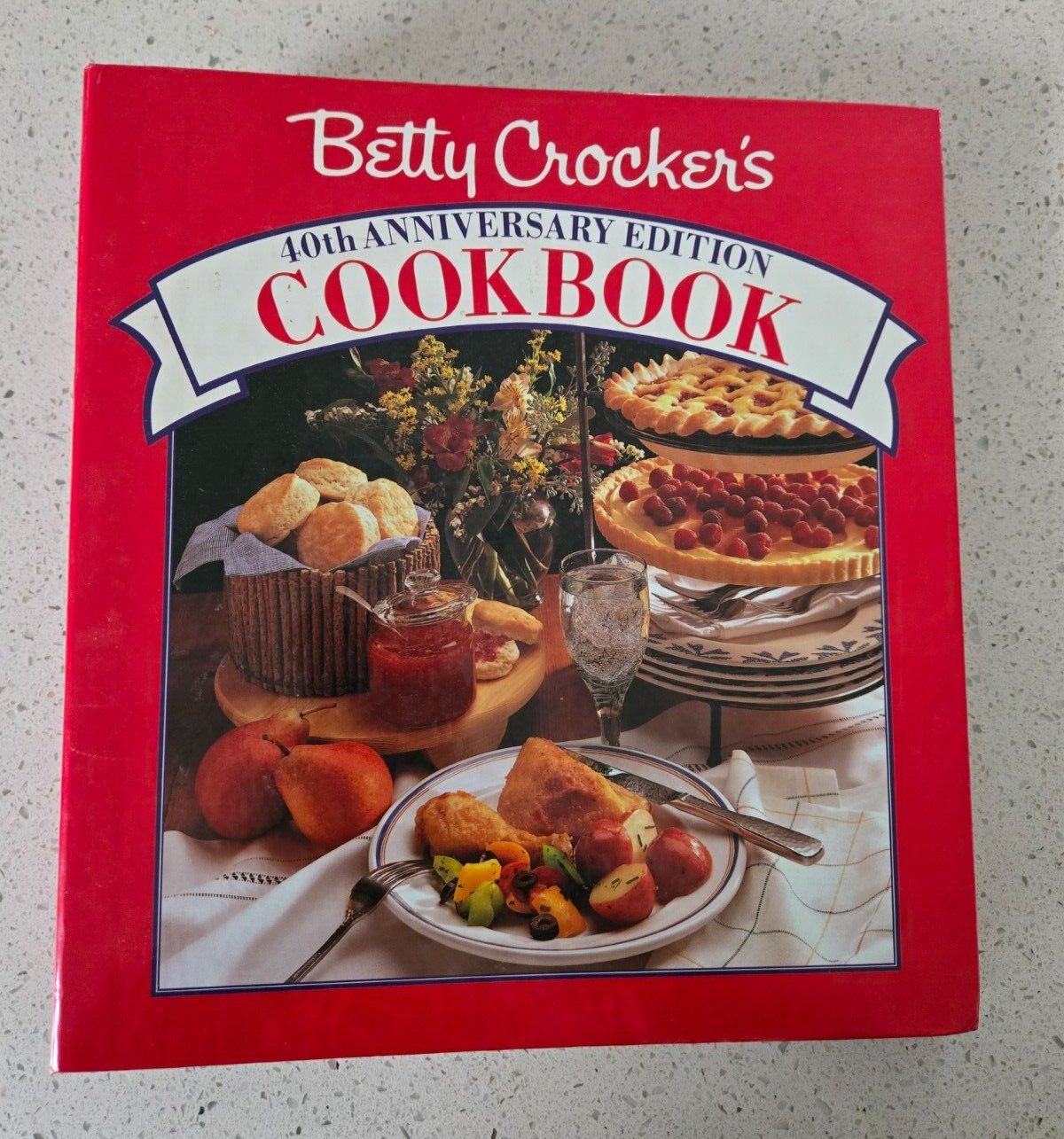 Betty Crocker&rsquo;s 40th Anniversary Edition Cookbook – 1991 – 432 pages