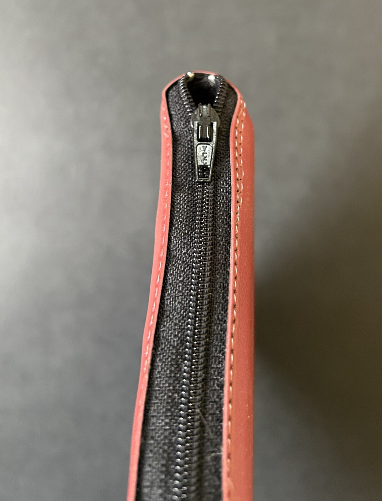 The Holy Quran Arabic Zipper Faux Leather 7.0 »x 5.5 » (Colors May Vary)