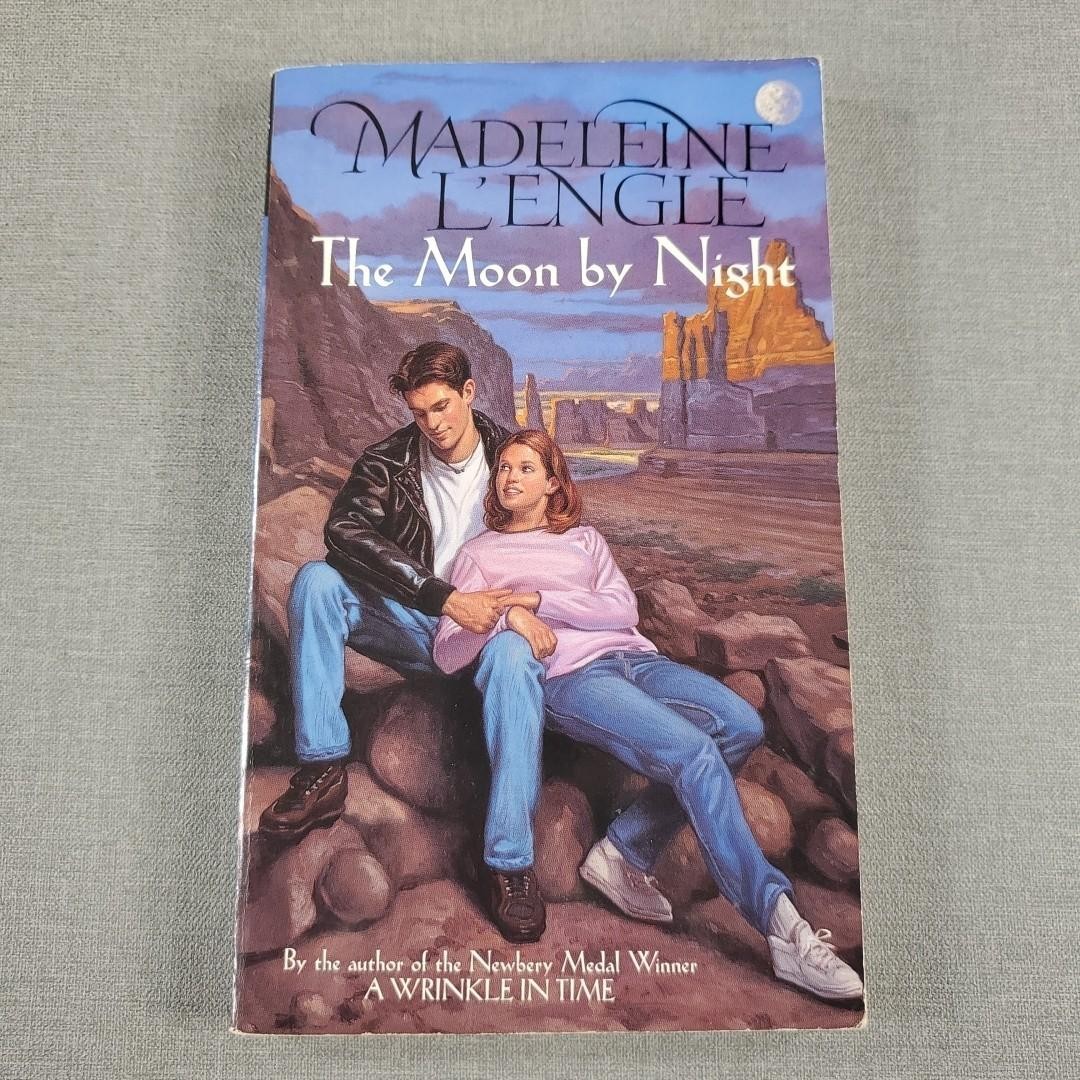 MADELEINE L&rsquo;ENGLE 6 Paperback Book Lot~ Wrinkle ~ Waters ~ Wind ~ Swiftly ~ Moon