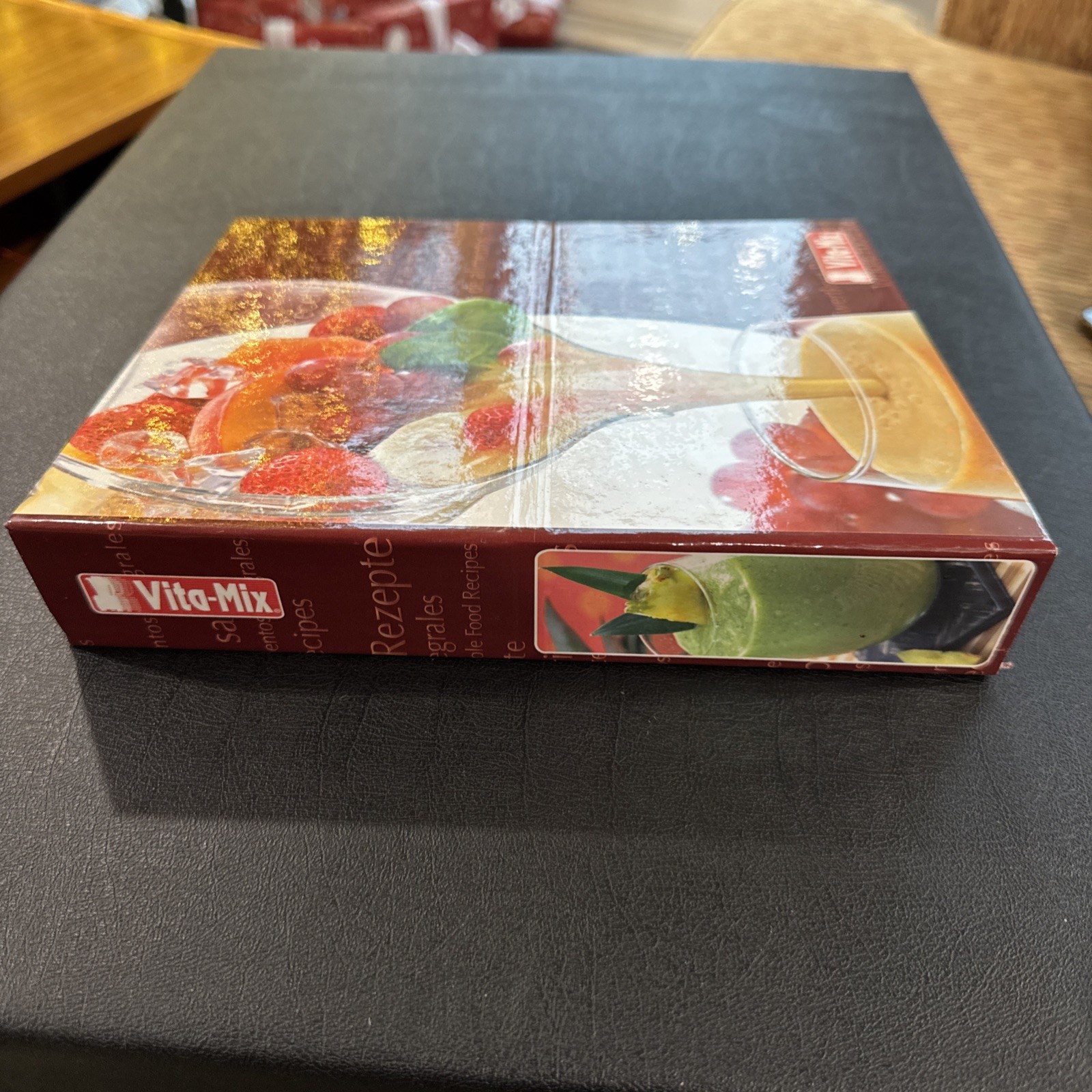 Vita-Mix Whole Food Recipes 3-Ring Binder and Owner&rsquo;s Manual 5200 Recipes VGC
