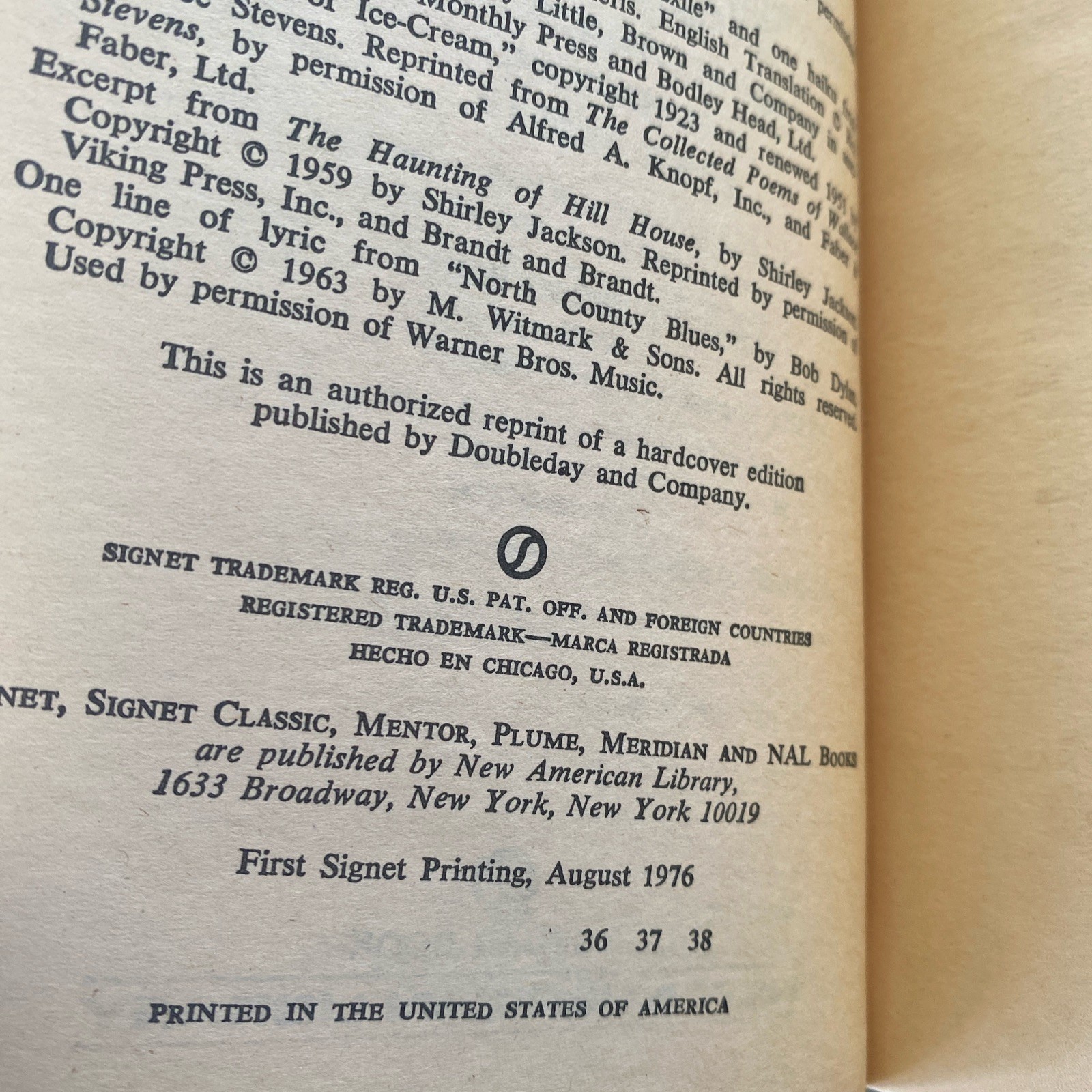 Salem&rsquo;s Lot by Stephen King, First Signet printing, 1976 paperback. Good.