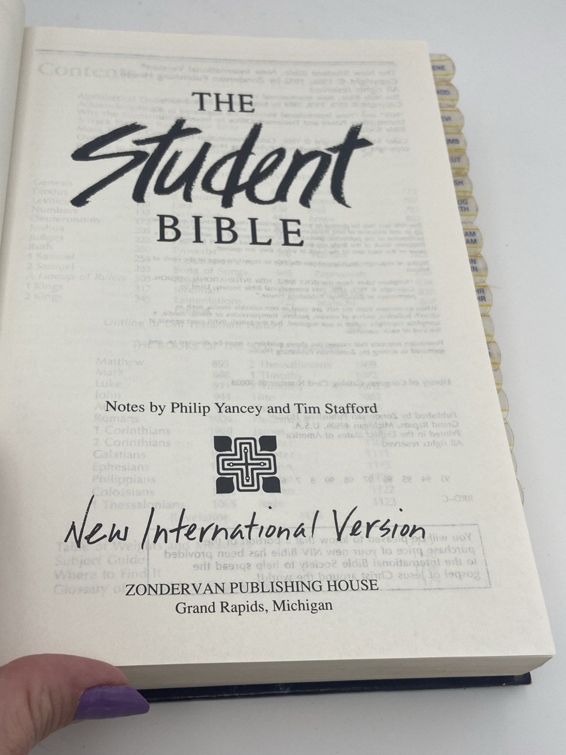 The New Student Bible Expanded and Updated New International Version Hardcover