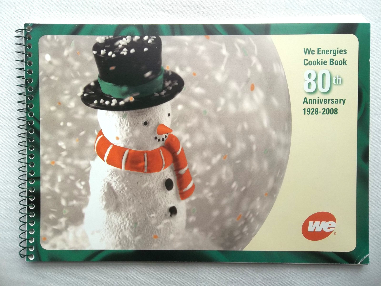 We Energies Cookie Book 2008 – 80th ANNIVERSARY EDITION – Holiday Treats