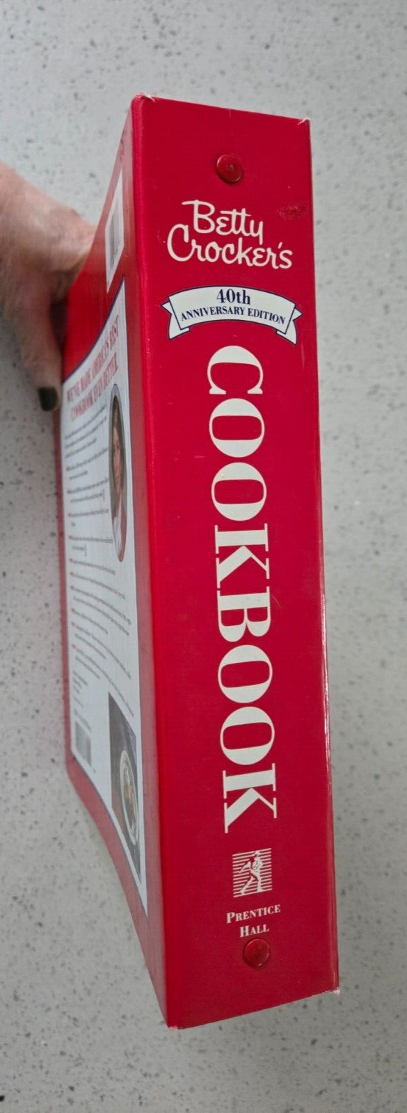 Betty Crocker&rsquo;s 40th Anniversary Edition Cookbook – 1991 – 432 pages