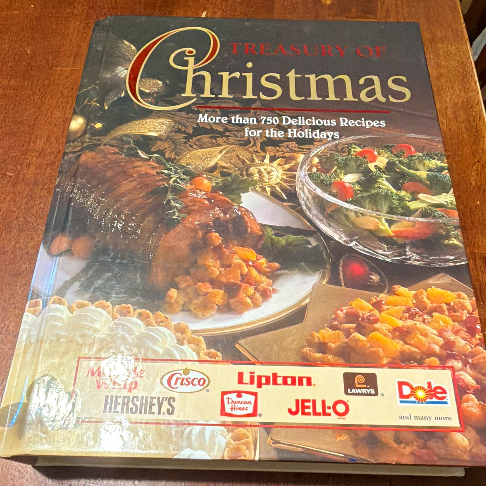 Treasury of Christmas Hardcover Cookbook 750+ Holiday Recipes
