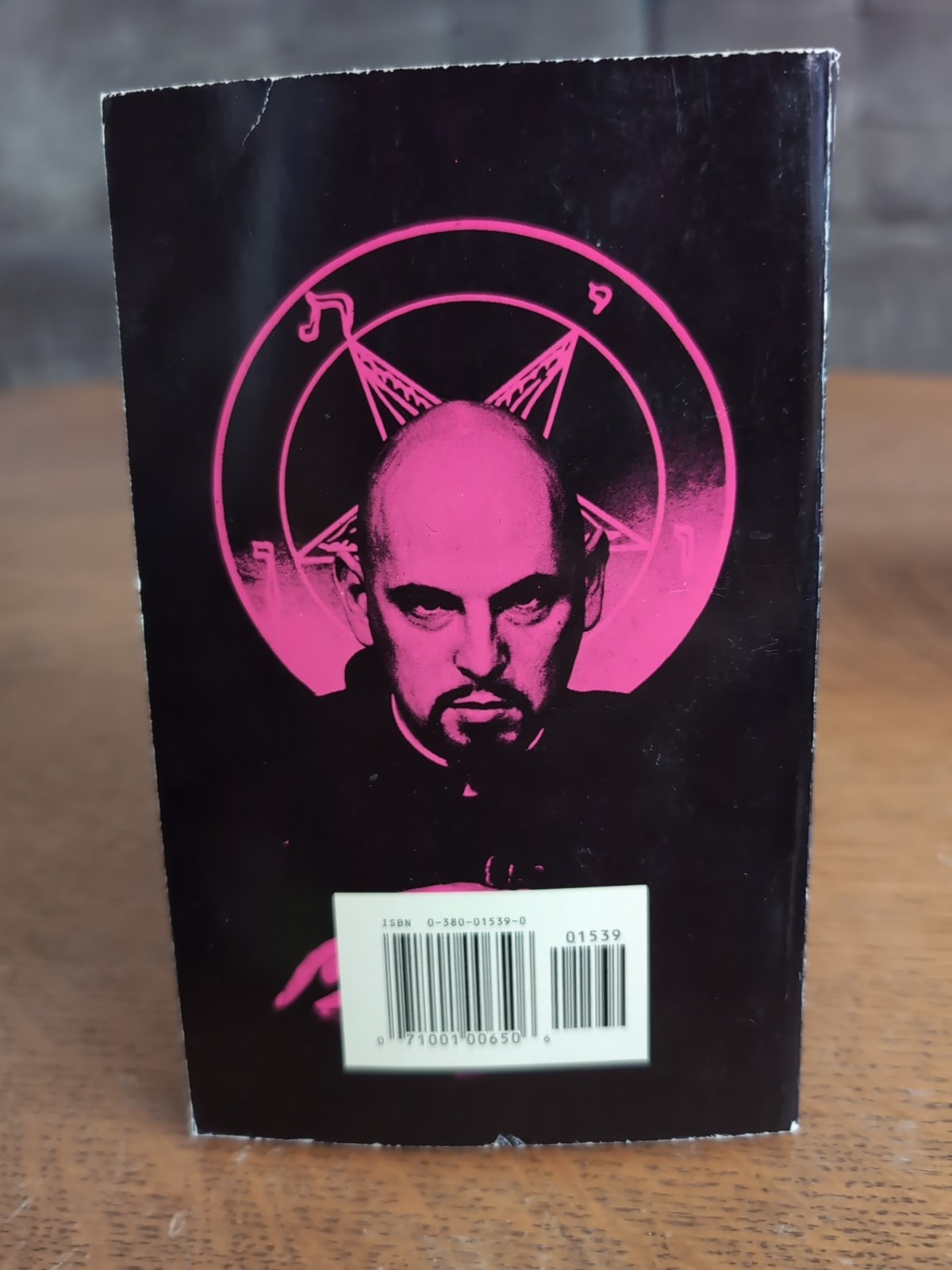 The Satanic Bible – Anton Szandor LaVey 1969 Avon Books Paperback 40th Printing