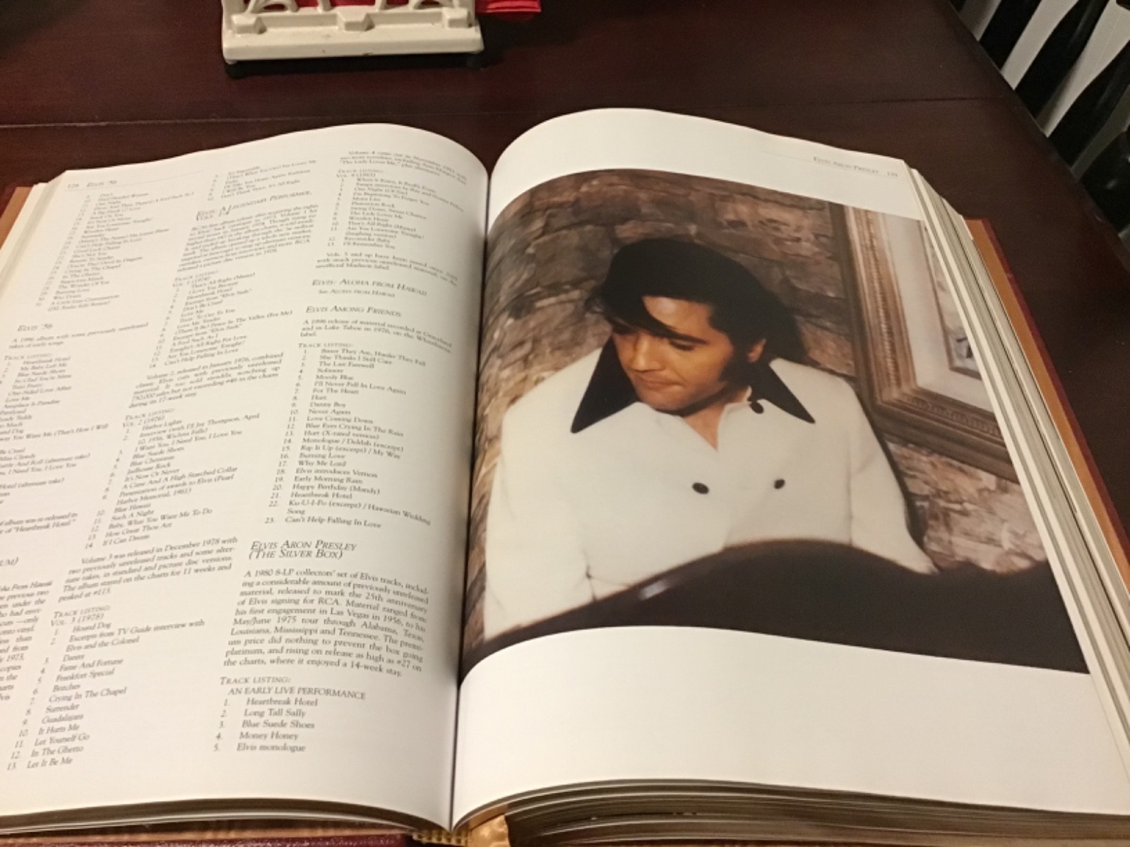 The Elvis Encyclopedia By Adam Victor