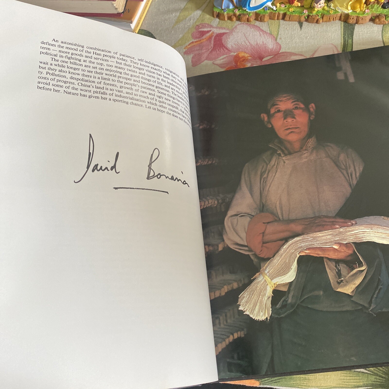 CHINA UNKNOWN by David Bonavia, HCDJ 1985 1st Ed., Beautiful Photographs