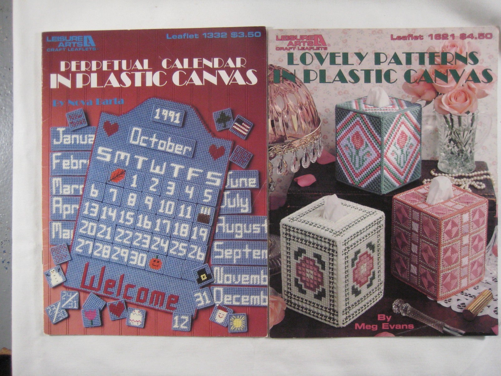 Lot 27 books Leisure Arts Leaflet Christmas plastic canvas cat country Halloween