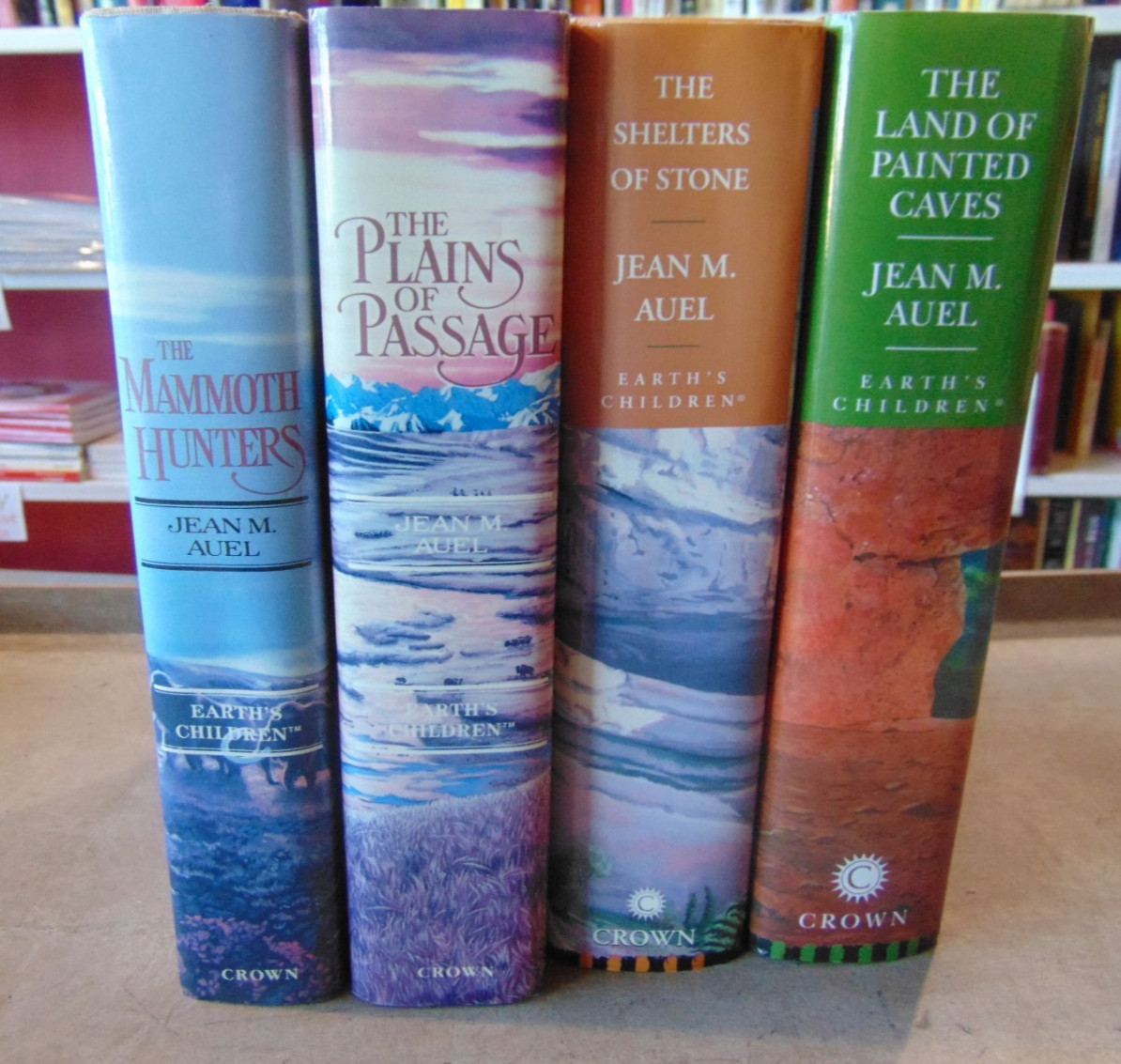 4 Jean M Auel Earth&rsquo;s Children Hardback Dust Jacket 3 First Editions