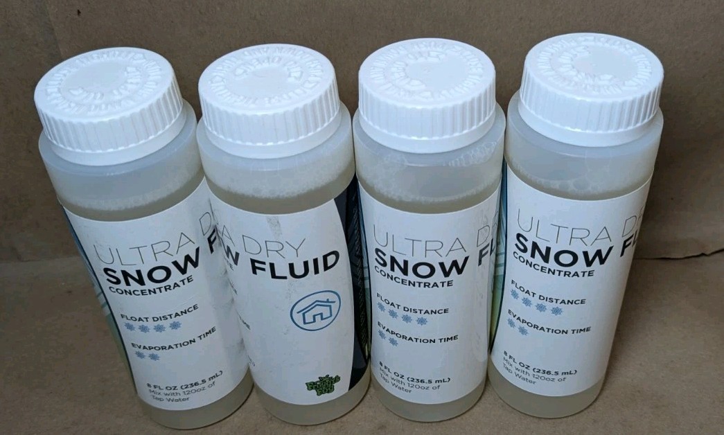 !4PK! Froggy&rsquo;s Flakes Snow Machine Fluid Concentrate, 8 fl. oz, Ultra-Dry Indoor