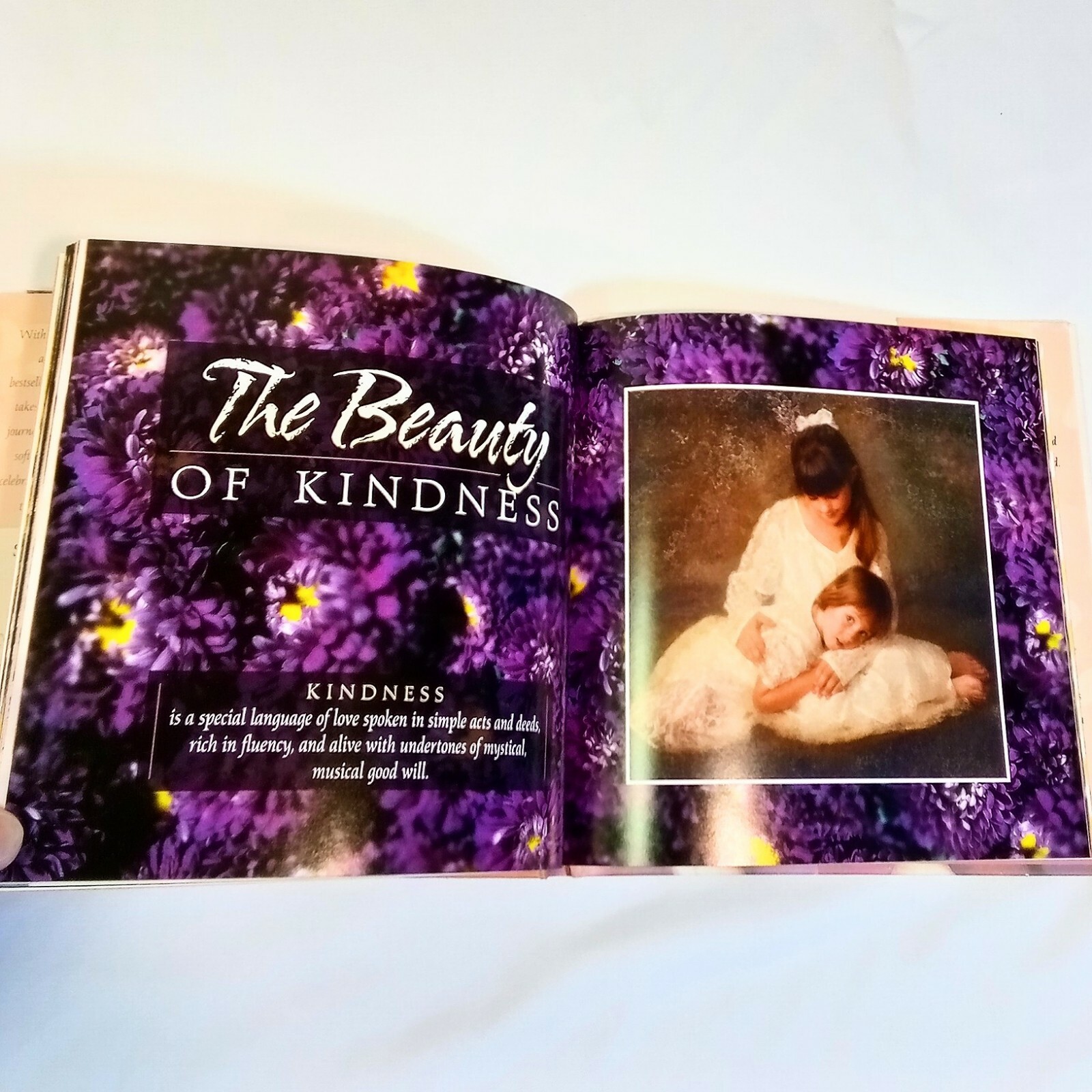 « Celebrating the Inner Beauty of Woman » by Janette Oke Bethany House Pub Gift 3