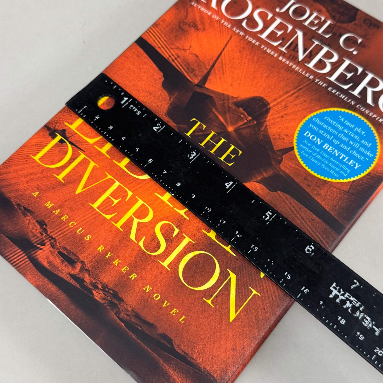 TYNDAL Joel C. Rosenberg The Libyan Diverson A Marcus Ryker Novel 480 Pages