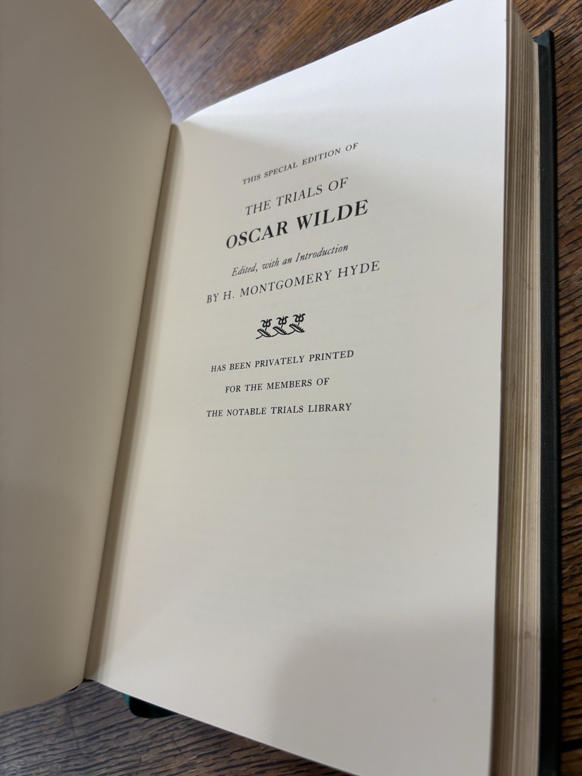 The Trials of Oscar Wilde by H. Montgomery Hyde Notable Trials Library 1989 Gold