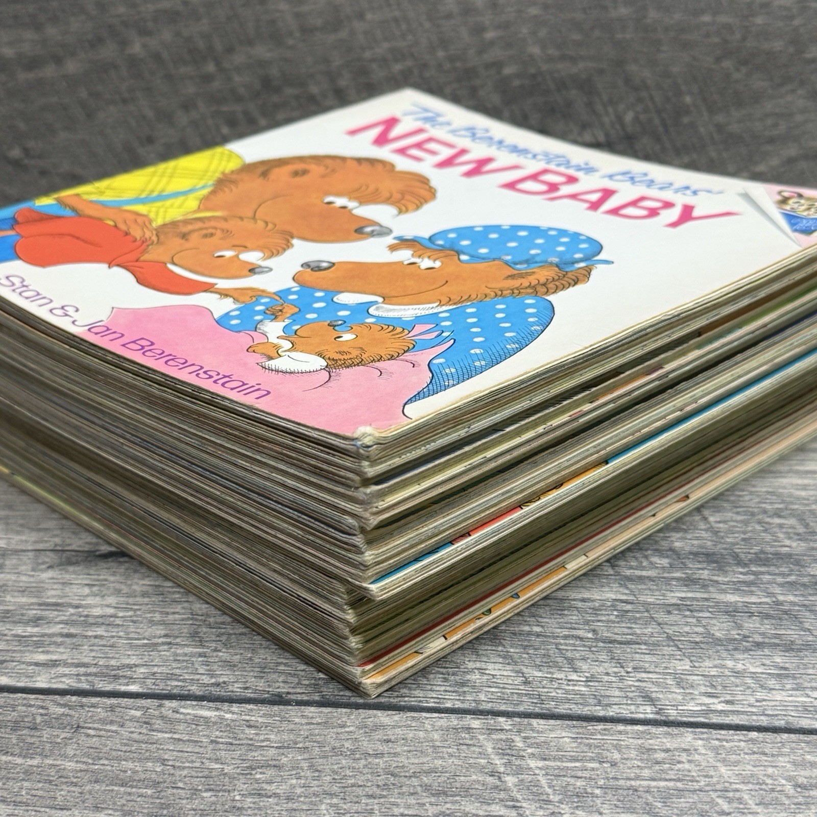 Lot of 18 Berenstain Bears First Time Picture Books Jan & Stan Berenstain 1980&rsquo;s