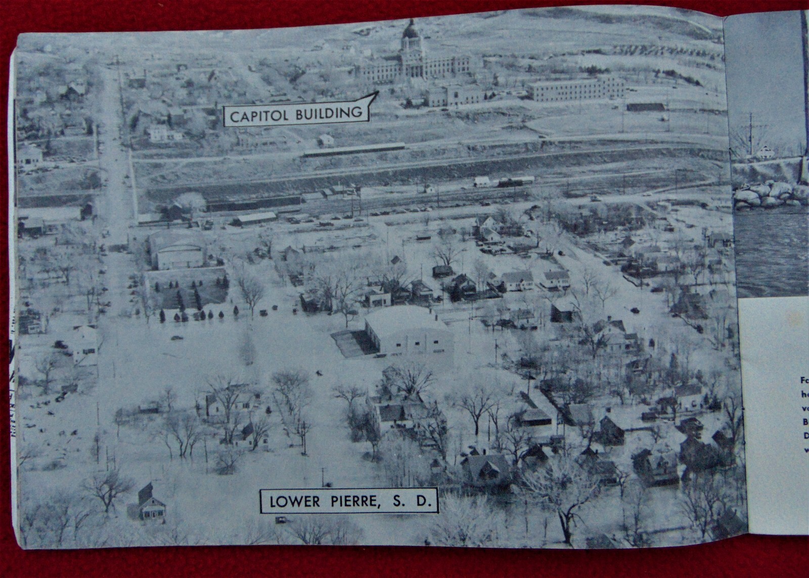 « DISASTER 1952 » ~ COLLECTIBLE BOOK ~ SIOUX CITY, IA. FLOOD ~ 30 PAGES OF PHOTOS