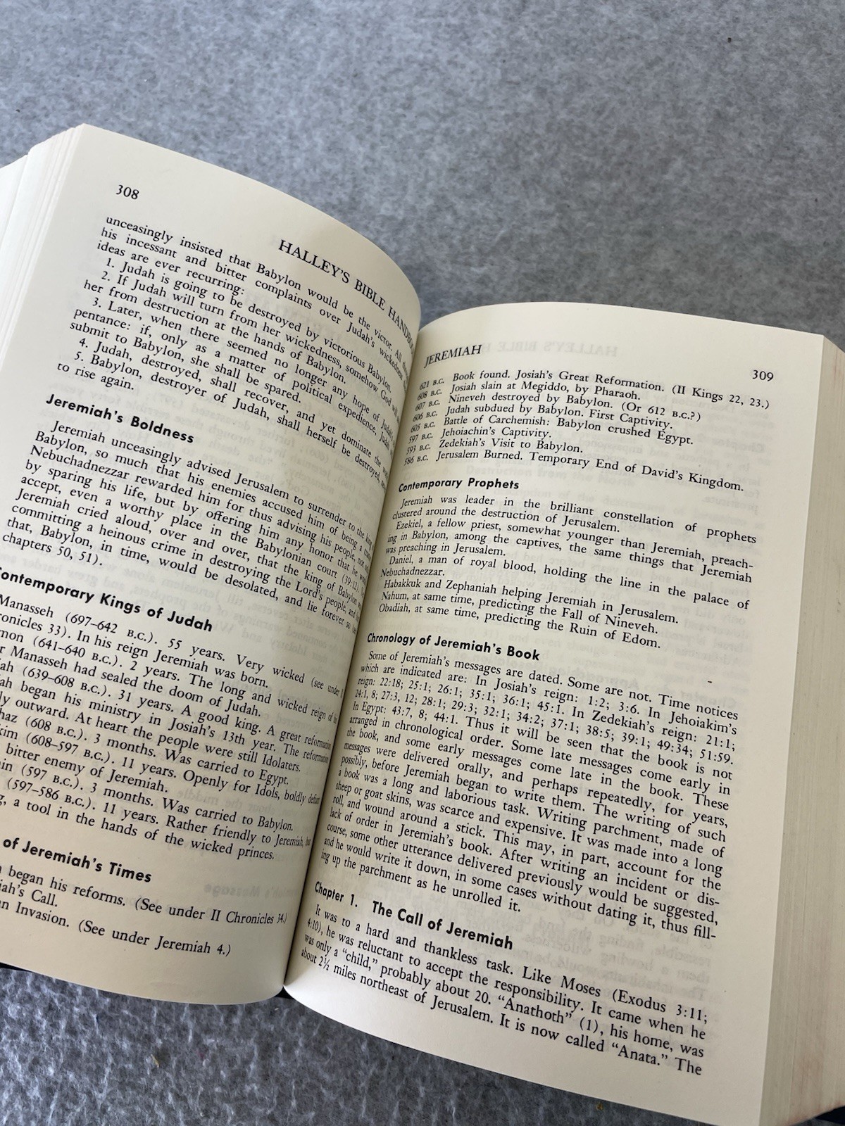 Halley&rsquo;s Bible Handbook, New Revised Edition, Hardcover, 1965