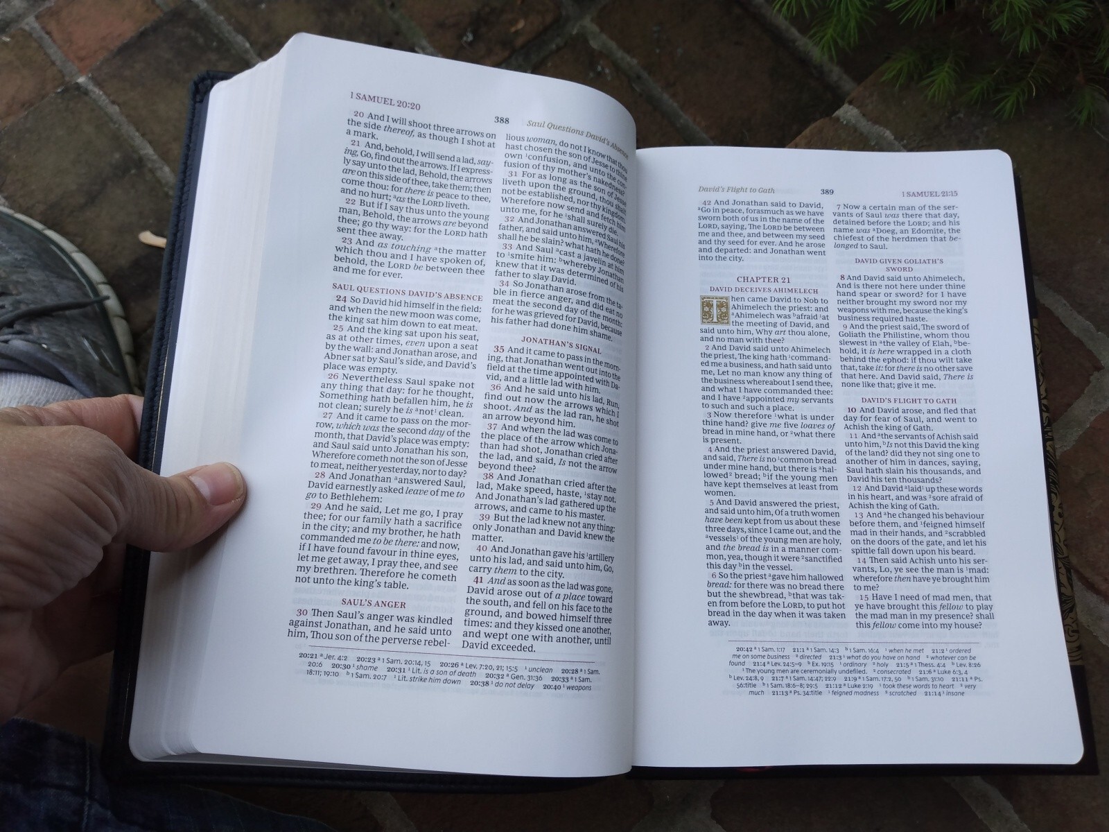 Kjv, Wide-Margin Reference Bible, Sovereign Collection, Genuine Leather, Black,