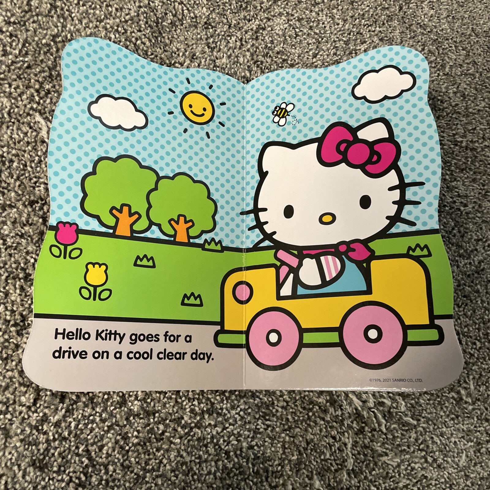 Here Comes Hello Kitty Board Book Pre-K 3-5 Years by Bendon Inc – San Rio 8”x5”