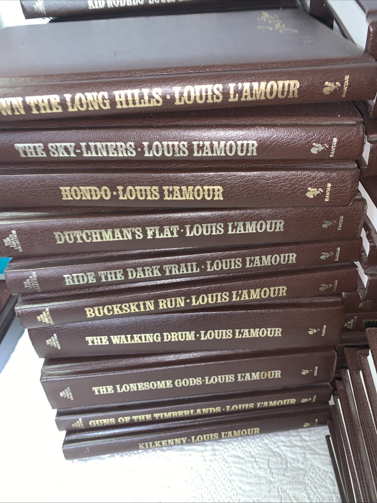 Louis L&rsquo;Amour Leatherette Western Books-Choose Your Title-Drop Down Menu Bantam