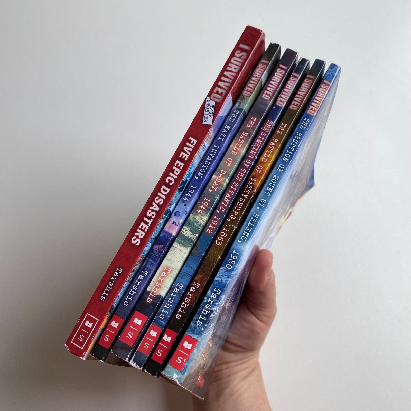 NY Times Best Selling Series  » I Survived  » By Lauren Tarshis. Lot of 6