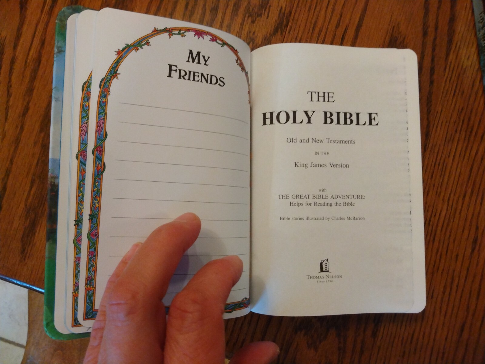 Children&rsquo;s Bible KJV Seaside Bible Illustrated Nelson Hardcover blue edge