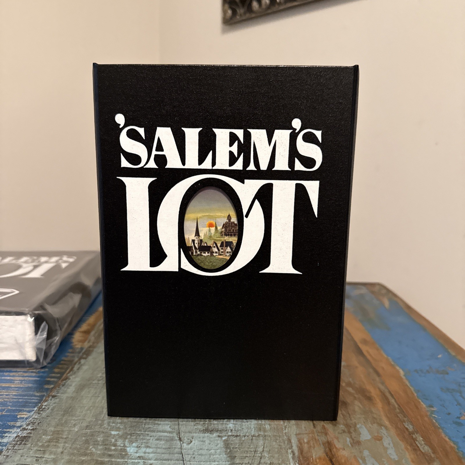 Stephen King&rsquo;s Salem&rsquo;s Lot High Quality Traycase Book Is NOT included