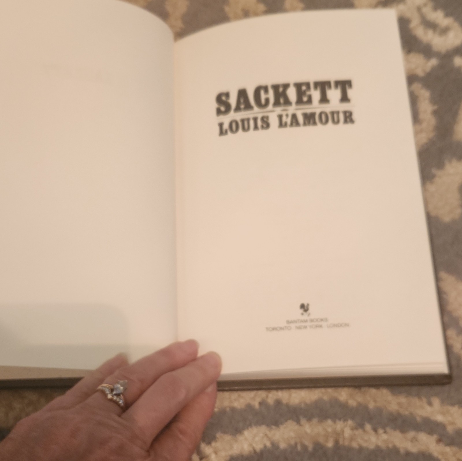 Sackett by Louis L&rsquo;Amour Leatherette Hardcover Bantam Books 1981 Series