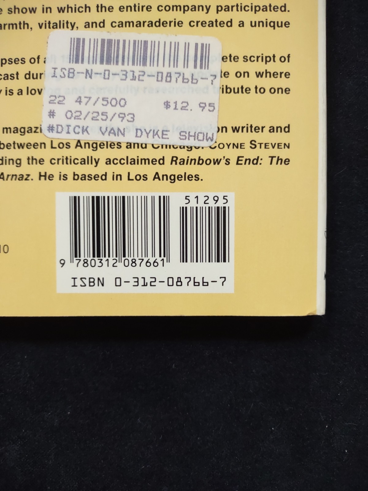 THE DICK VAN DYKE SHOW Ultimate Fan Guide Softcover Book Beautiful New Condition