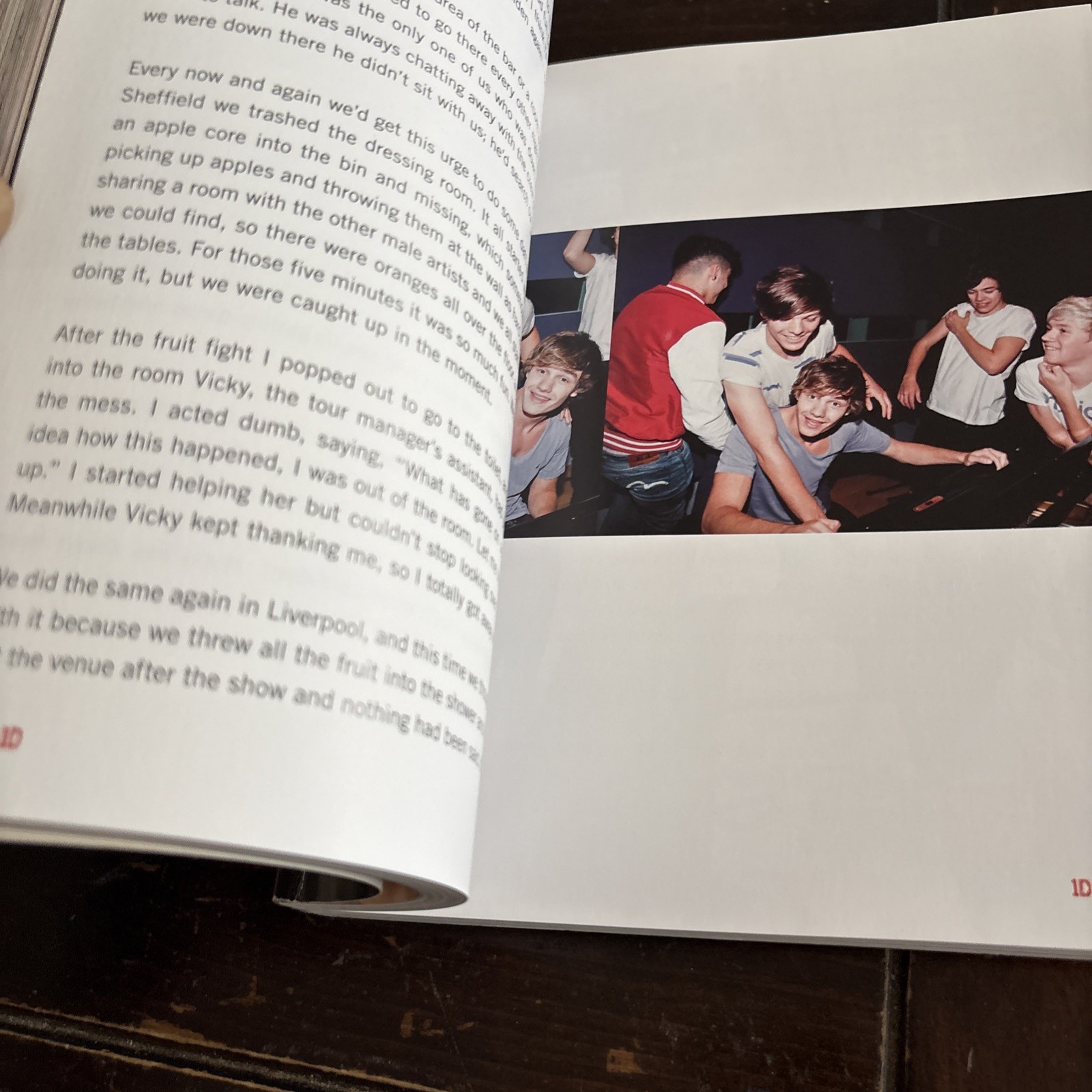One Direction: Dare to Dream : Life As One Direction by One One Direction (2012,