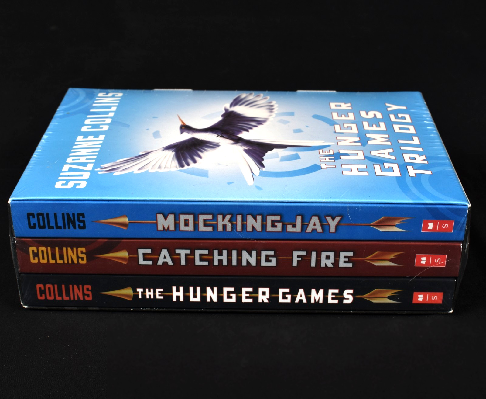 The Hunger Games Trilogy New Paperback Boxed Set Suzanne Collins 1-3 Slipcase