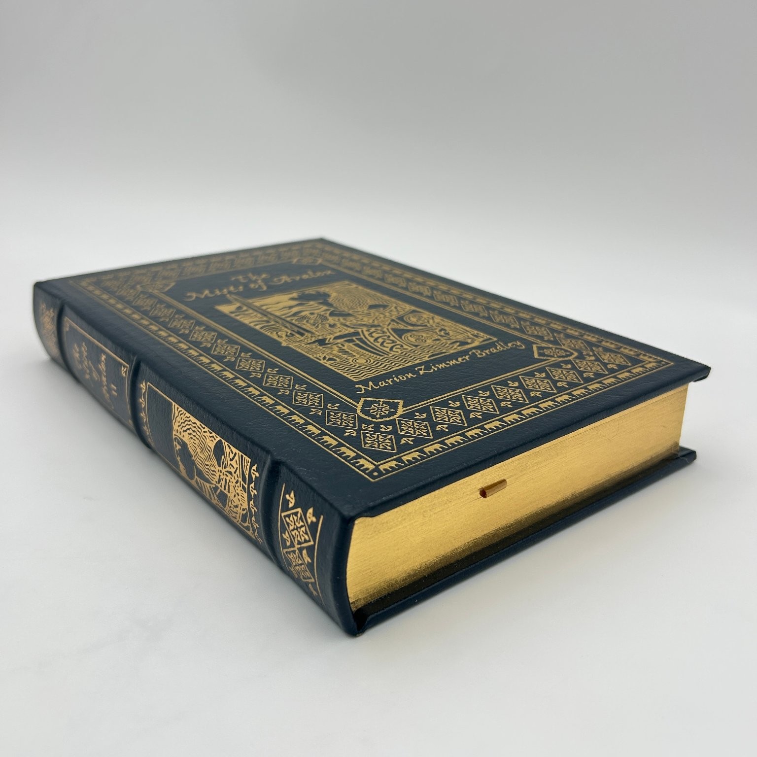 Mists of Avalon Marion Zimmer Bradley 1996 Collector&rsquo;s Edition Leather Bound