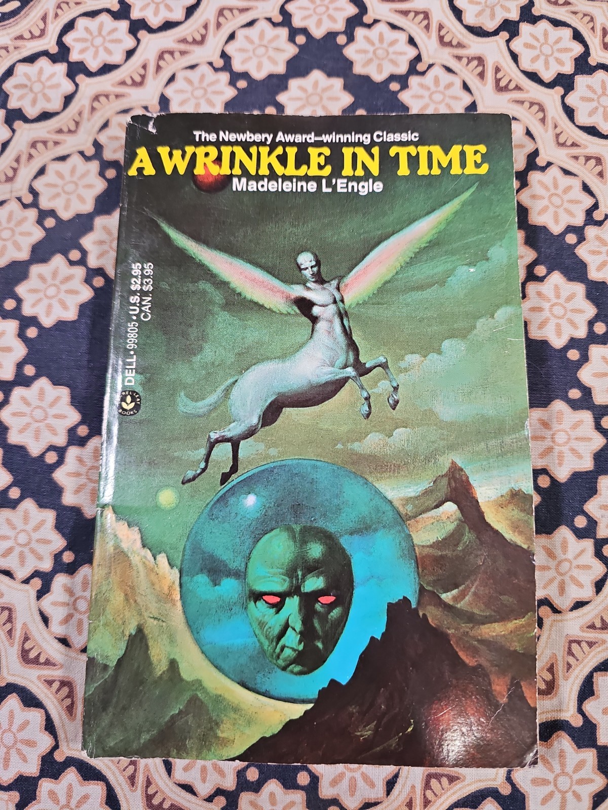 A WRINKLE IN TIME Madeleine L&rsquo;Engle PB BOOK (c) 1976 Dell Laurel-Leaf BCE ~VG+~