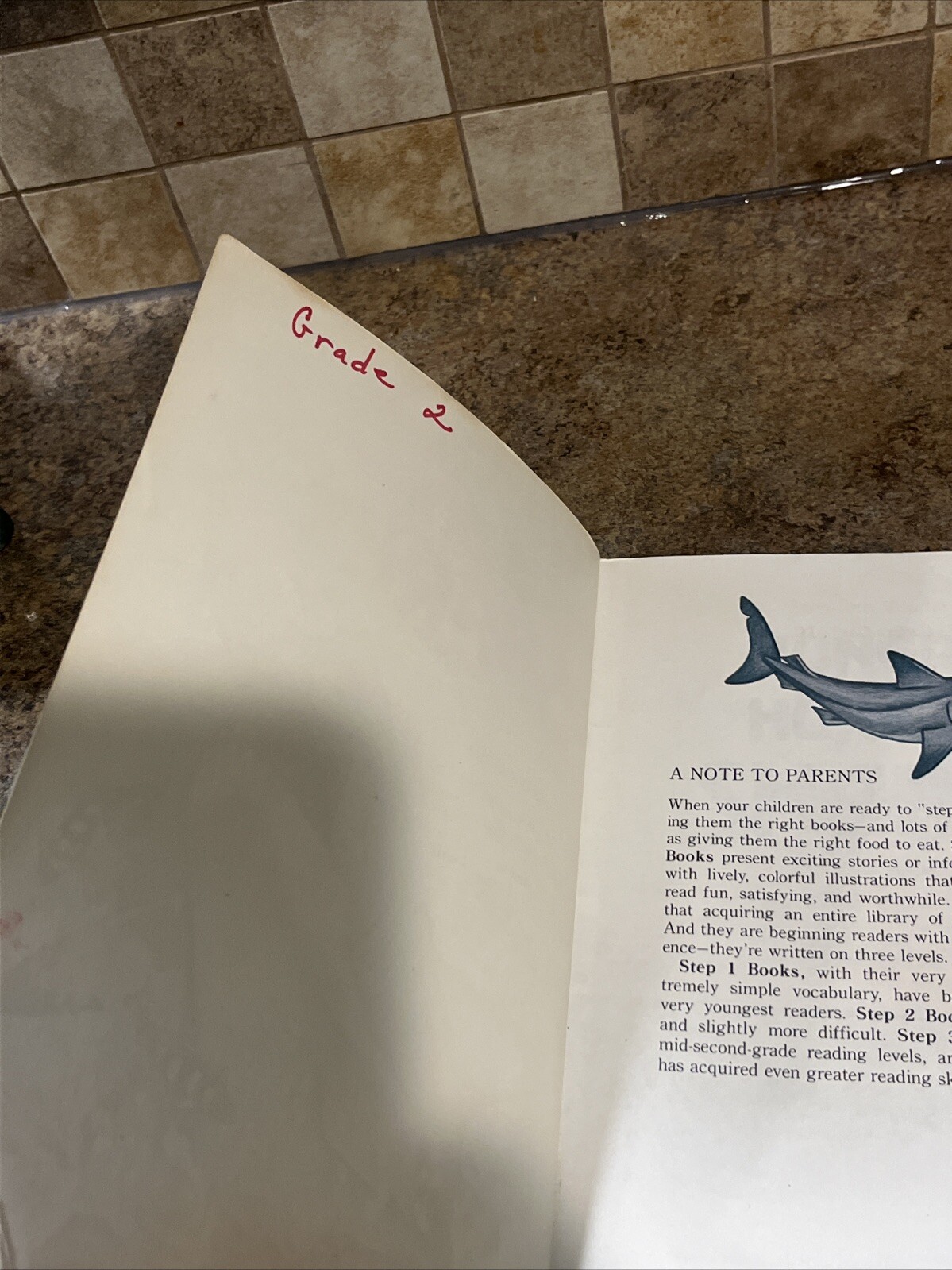Hungry Hungry Sharks by Joanna Cole 1986 a step 2 reading book Original Print