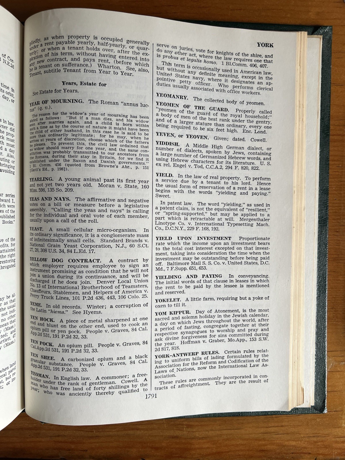 Revised 4th Ed – BLACK&rsquo;S LAW DICTIONARY: Henry Campbell Black, West Pub., 1968