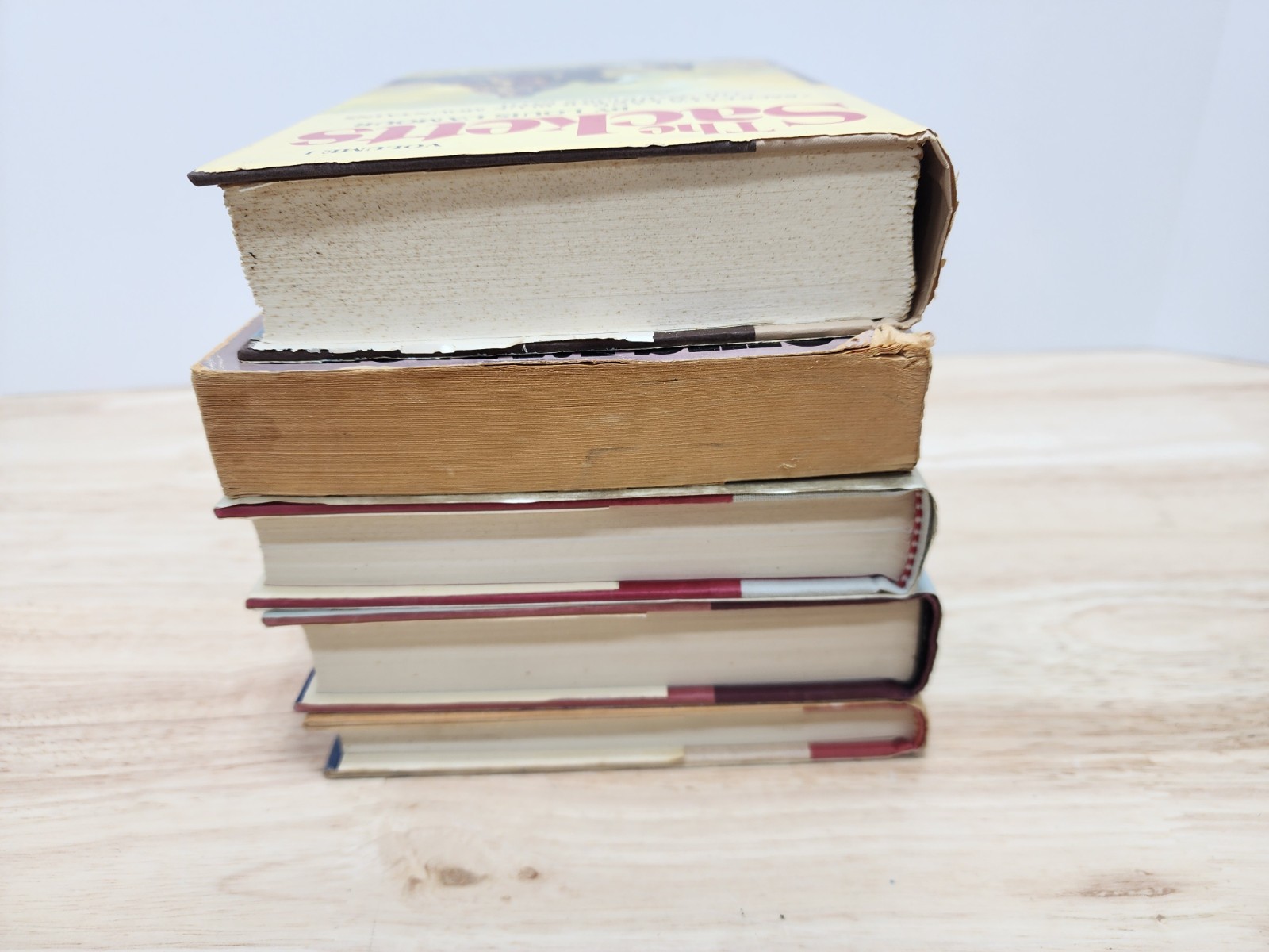 Vtg Lot of 5 Assorted Louis L&rsquo;Amour Western Books Bantam Sackett