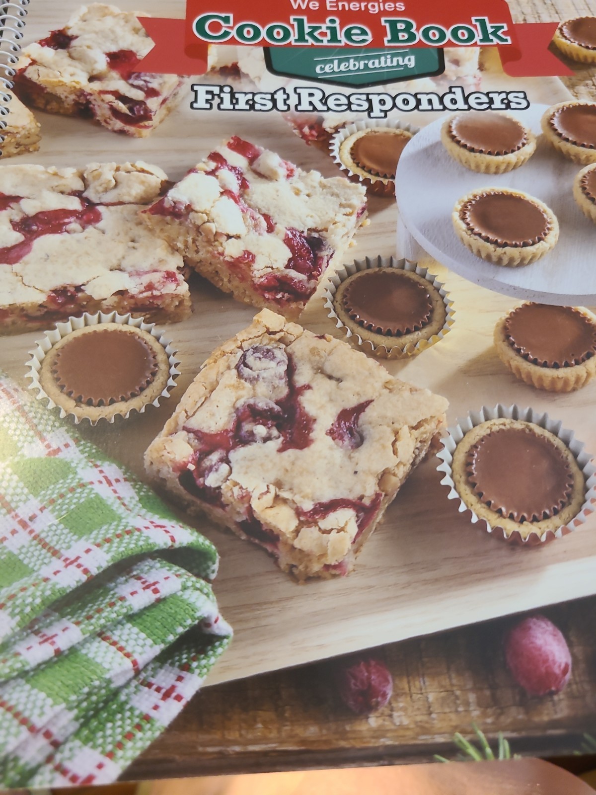 2 We Energies Cookie Cookbooks 2023 And 2024