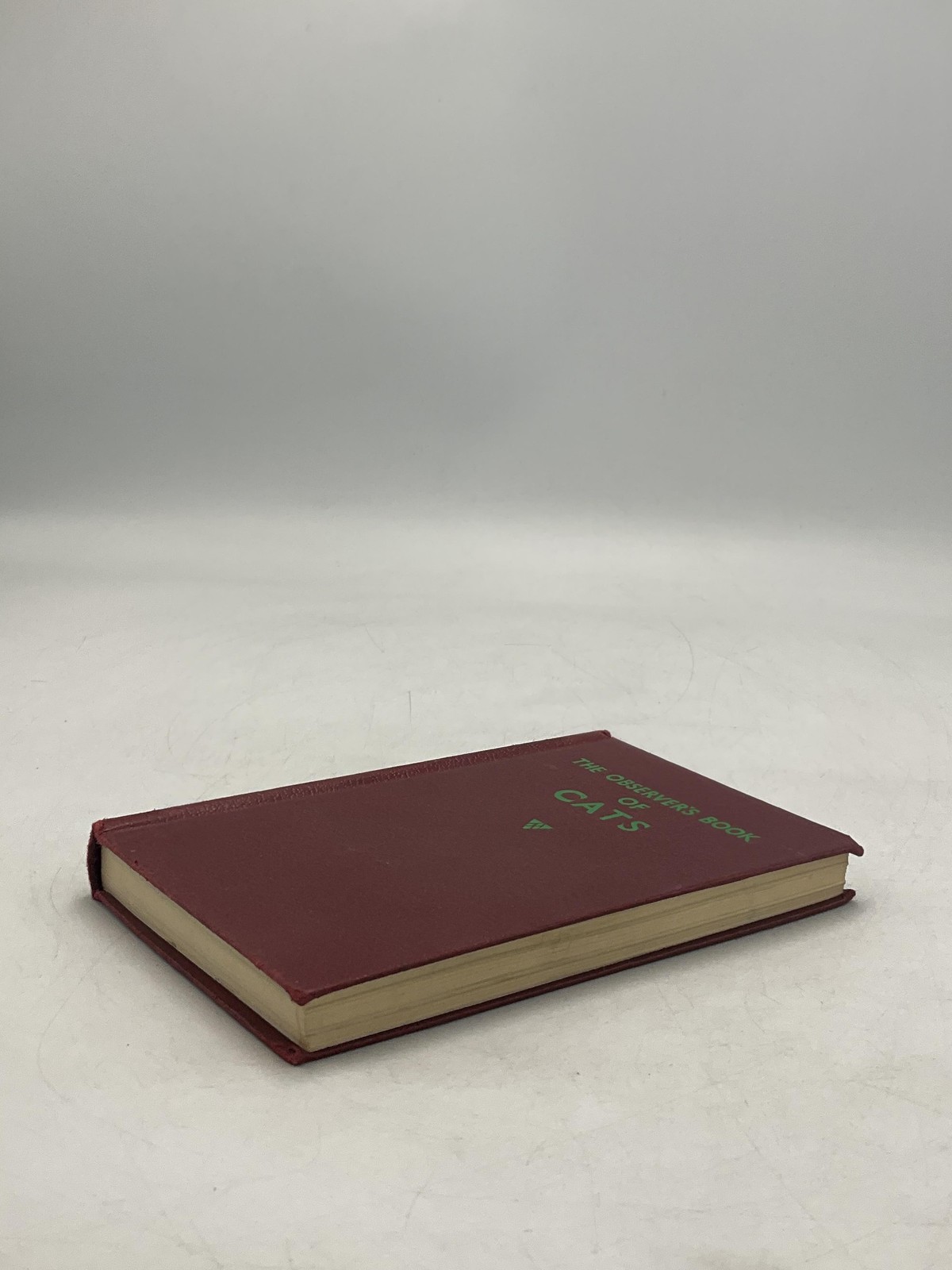 Vintage The Observer&rsquo;s Book Of Cats Grace Pond Hardcover 1971 Warne Pocket Size