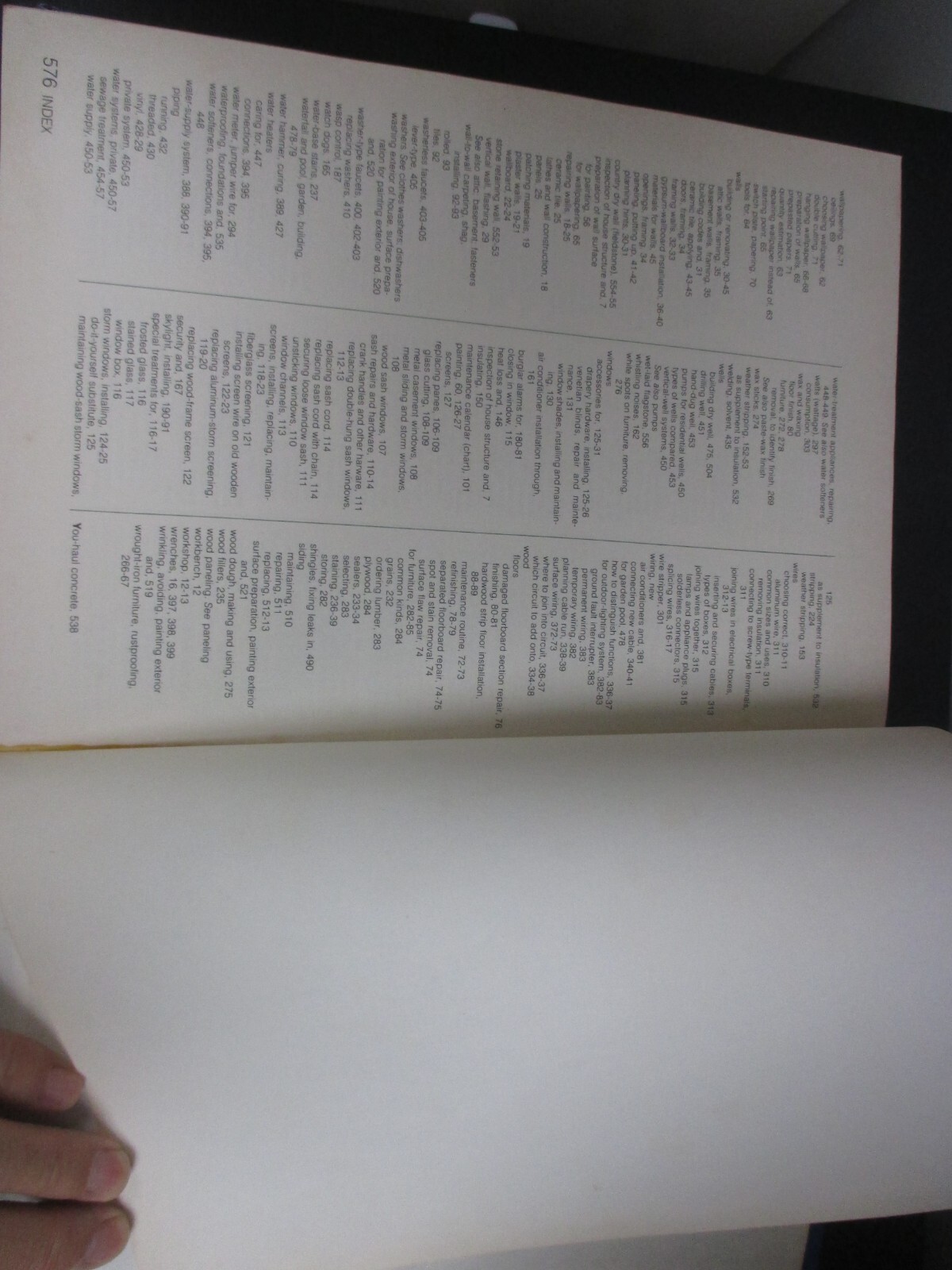 Petersen&rsquo;s Home Repair&Maintenance Guide 1977 Hardcover 576 Pages